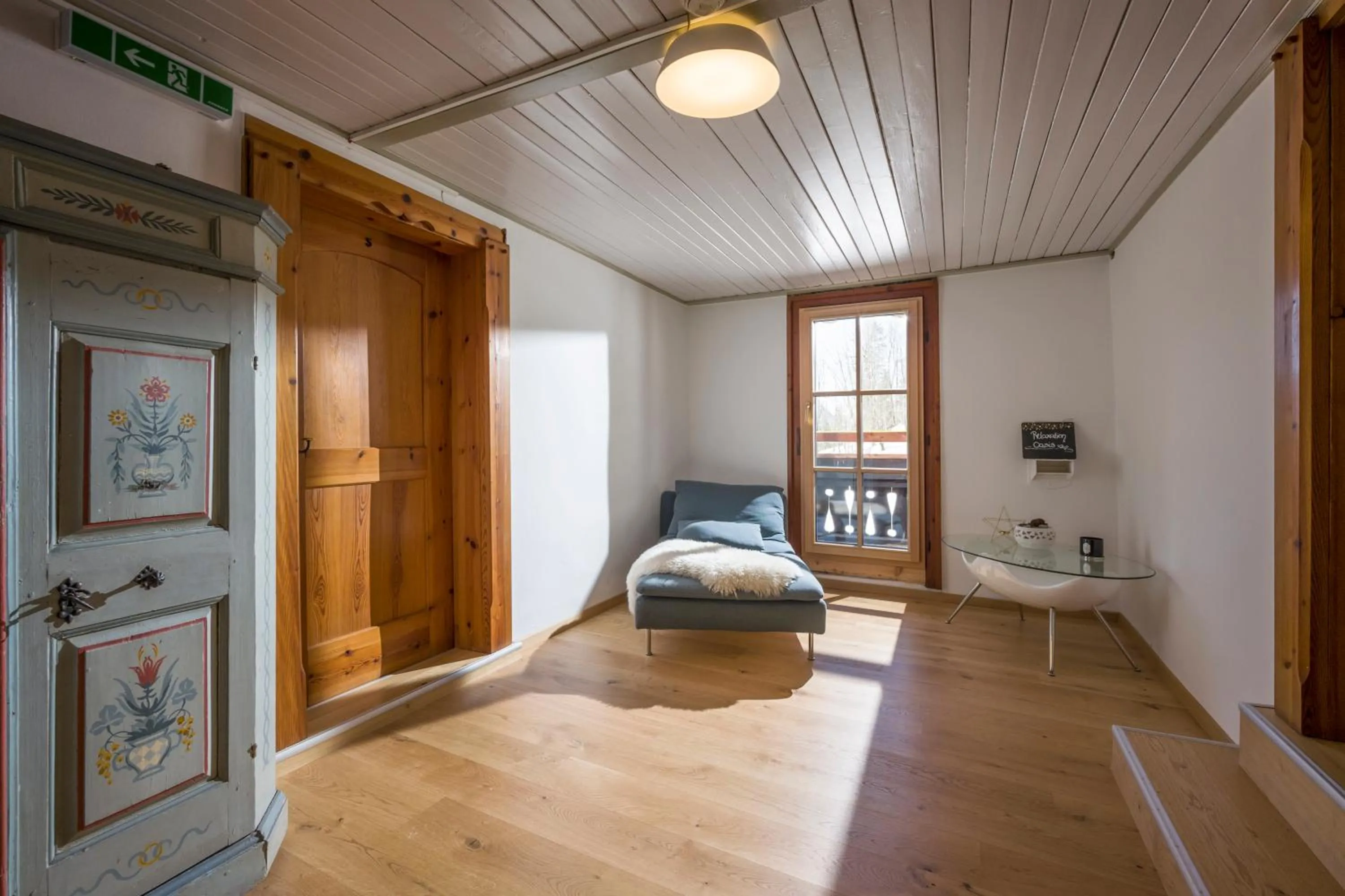 Communal lounge/ TV room, Bed in Berg'k'hof Kaisertal - Alpine Hideaway