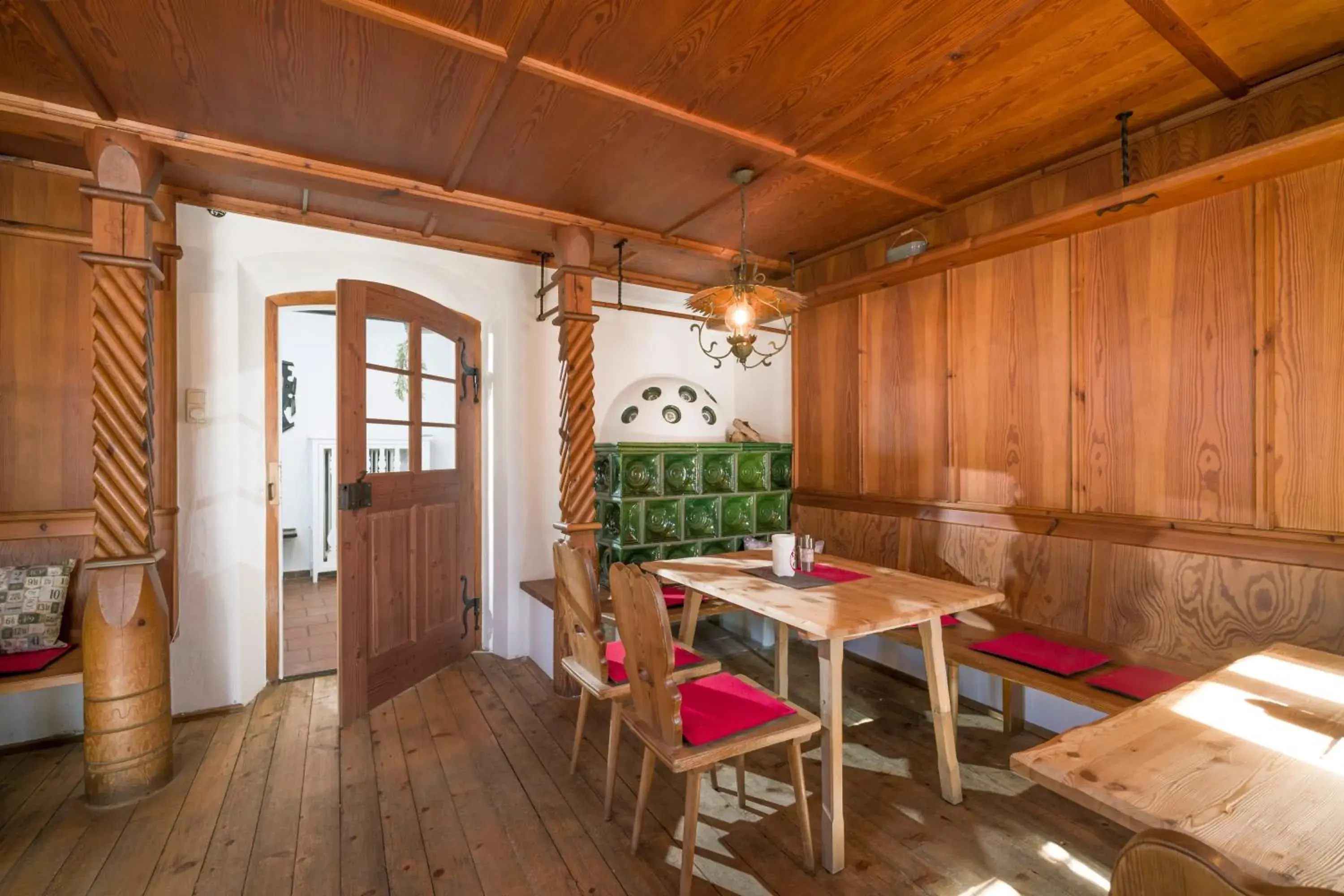 Restaurant/places to eat in Berg'k'hof Kaisertal - Alpine Hideaway Restaurant/places to eat in Berg'k'hof Kaisertal - Alpine Hideaway