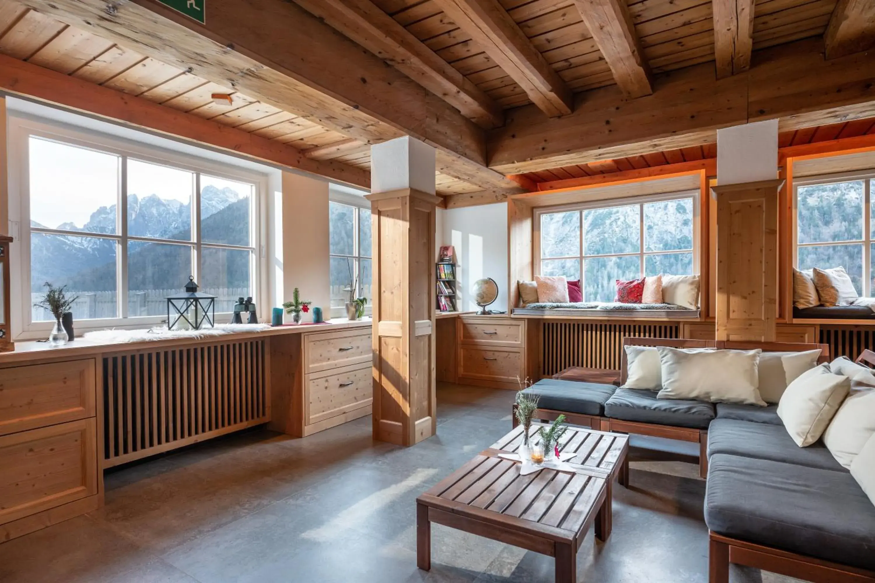 Mountain view in Berg'k'hof Kaisertal - Alpine Hideaway Mountain view in Berg'k'hof Kaisertal - Alpine Hideaway