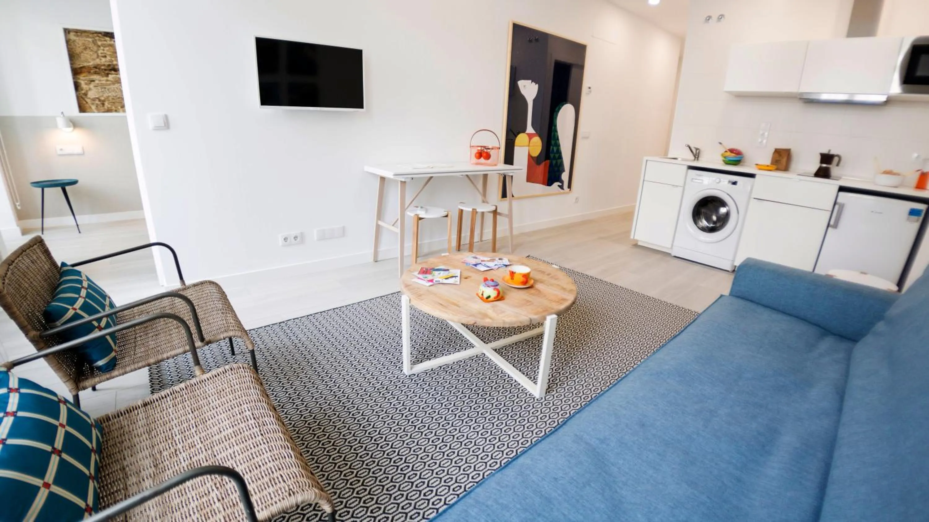 Kitchen or kitchenette, Seating Area in El Faro de Pepa by Como en Casa