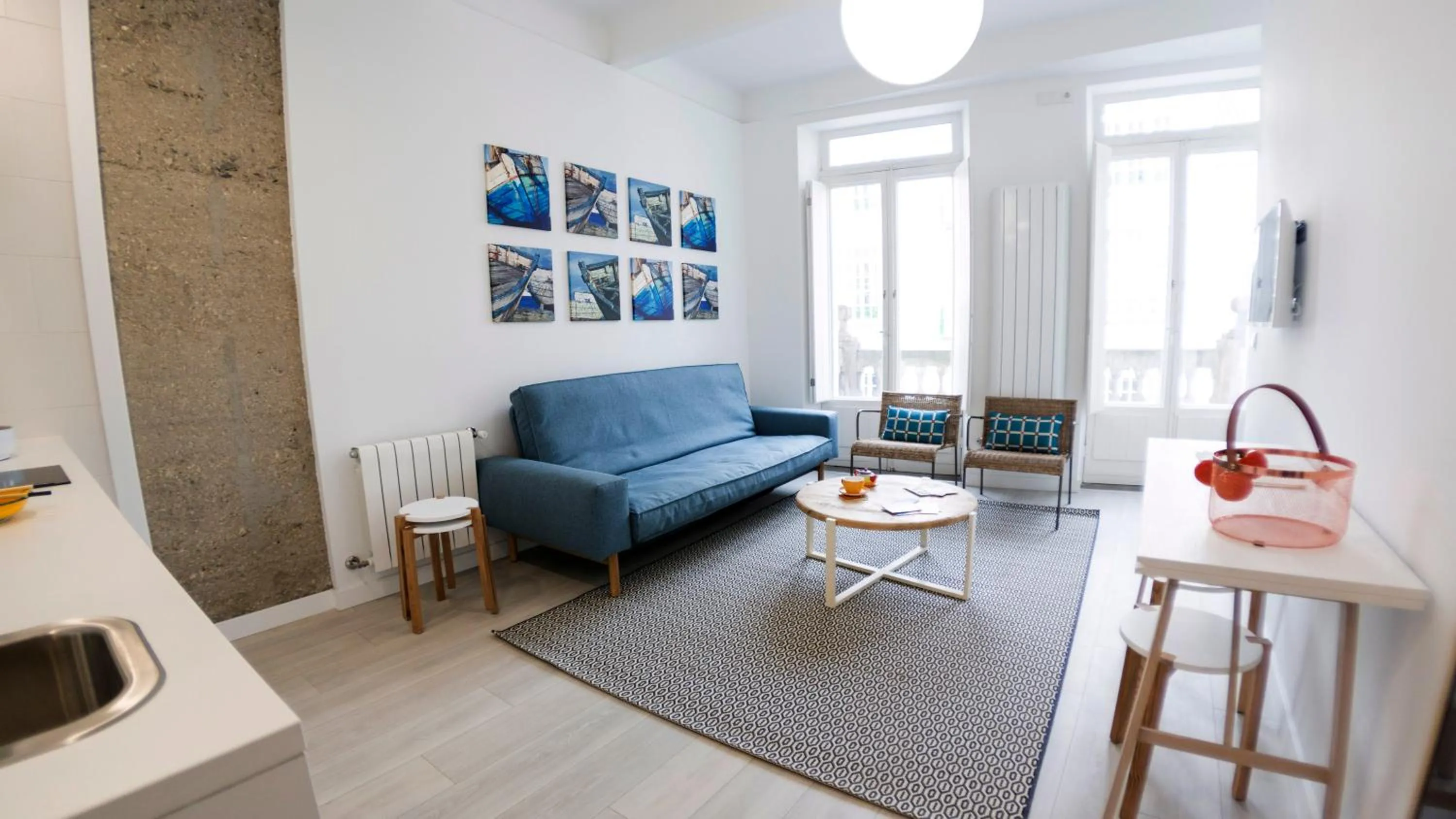 Living room, Seating Area in El Faro de Pepa by Como en Casa