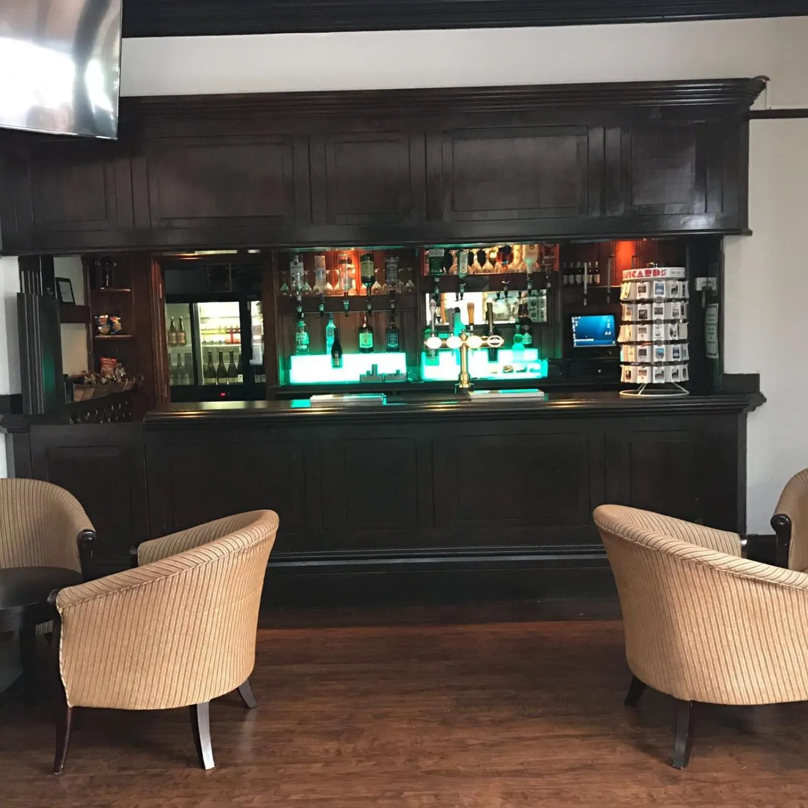 Lounge or bar in Harefield Manor Hotel
