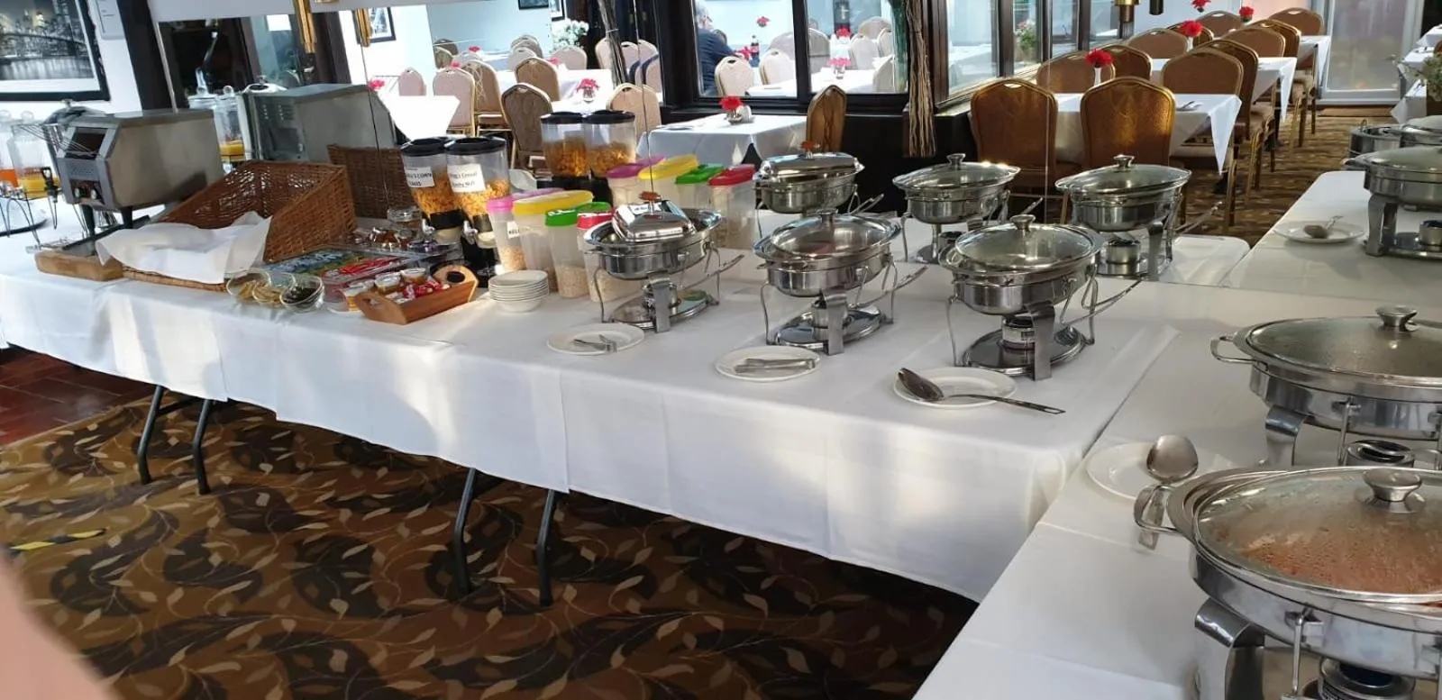 Breakfast in Harefield Manor Hotel