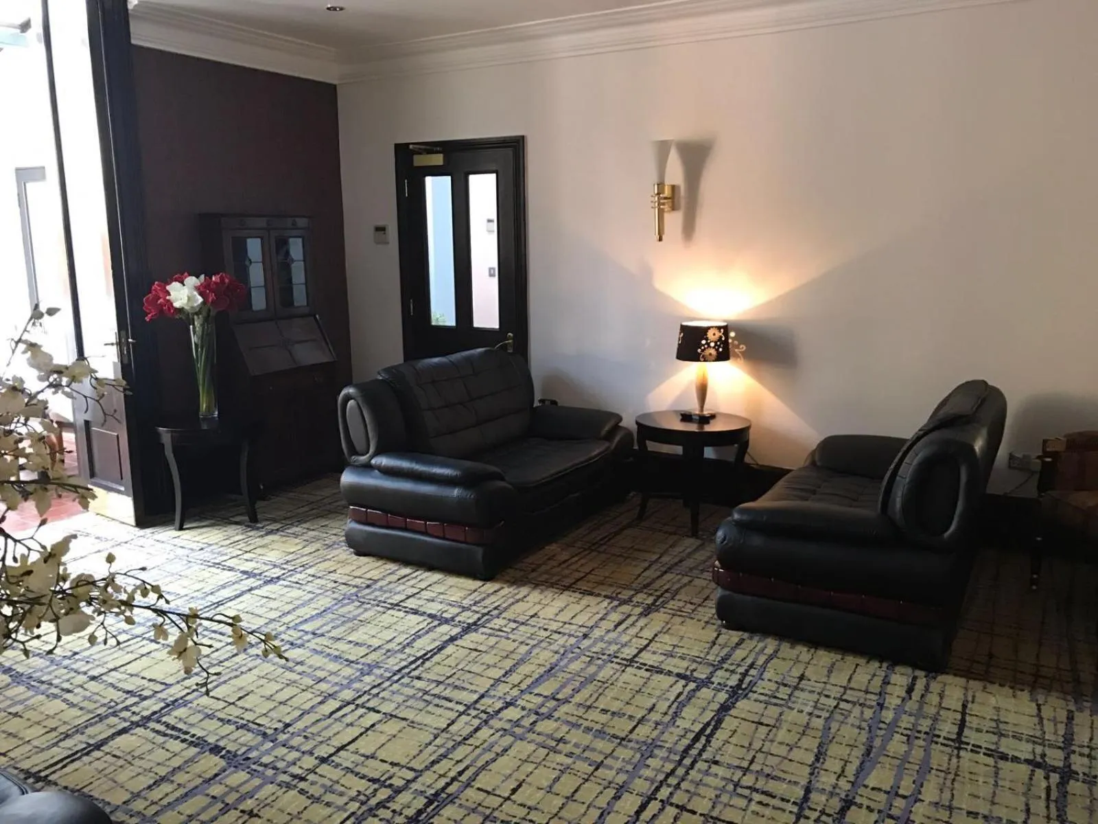 Seating area in Harefield Manor Hotel