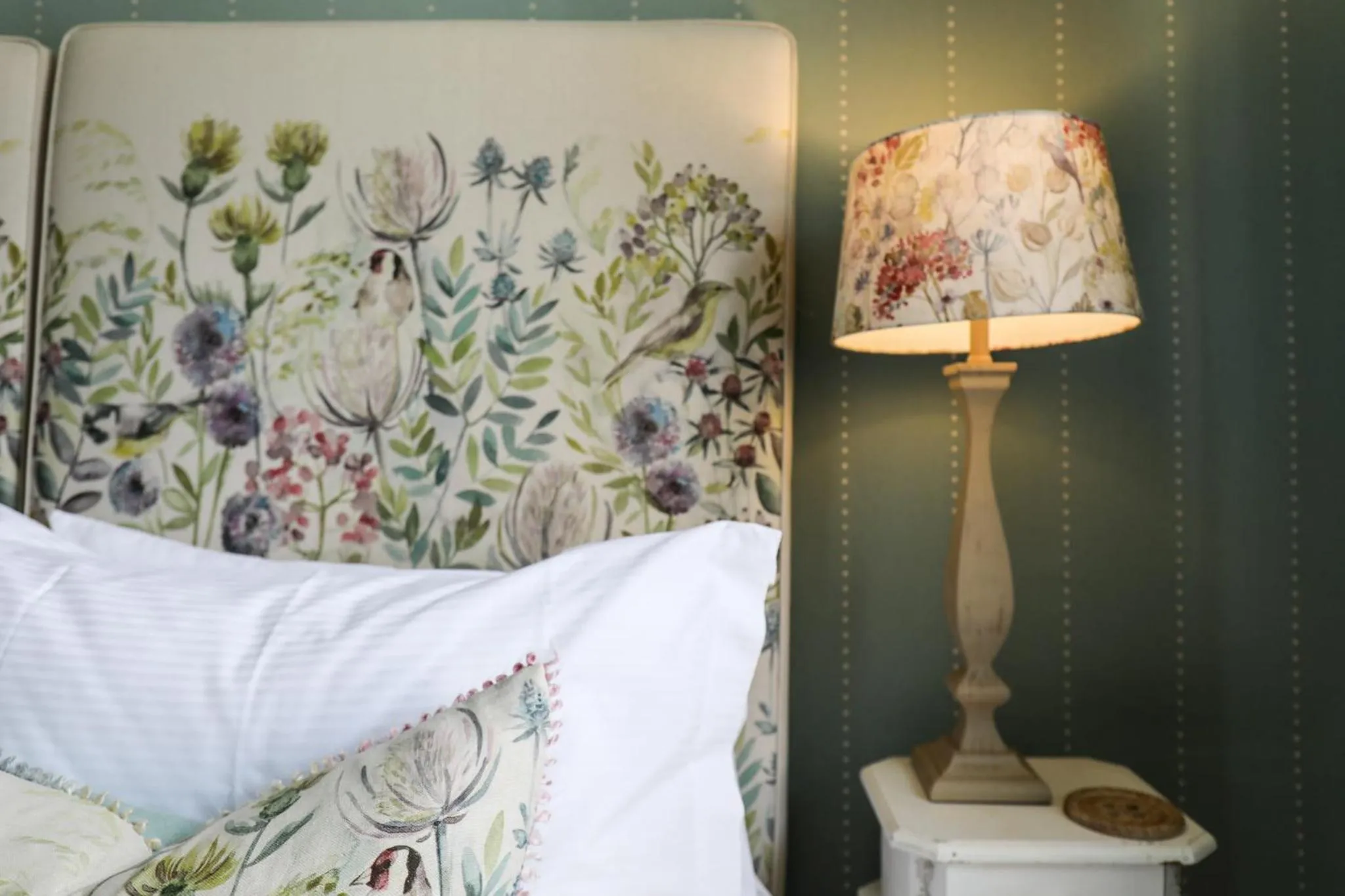 Bed in The Black Swan