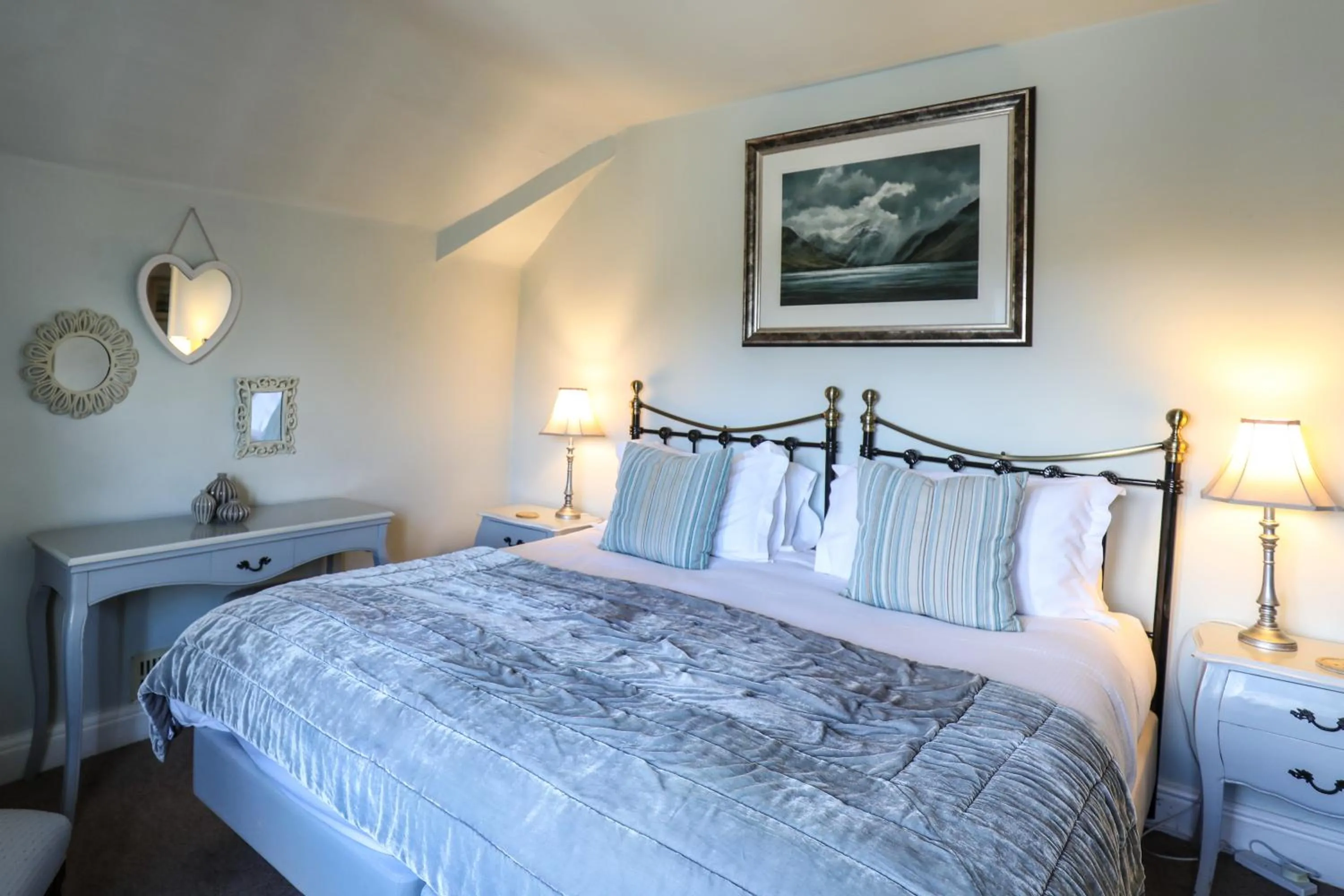 Bed in The Black Swan