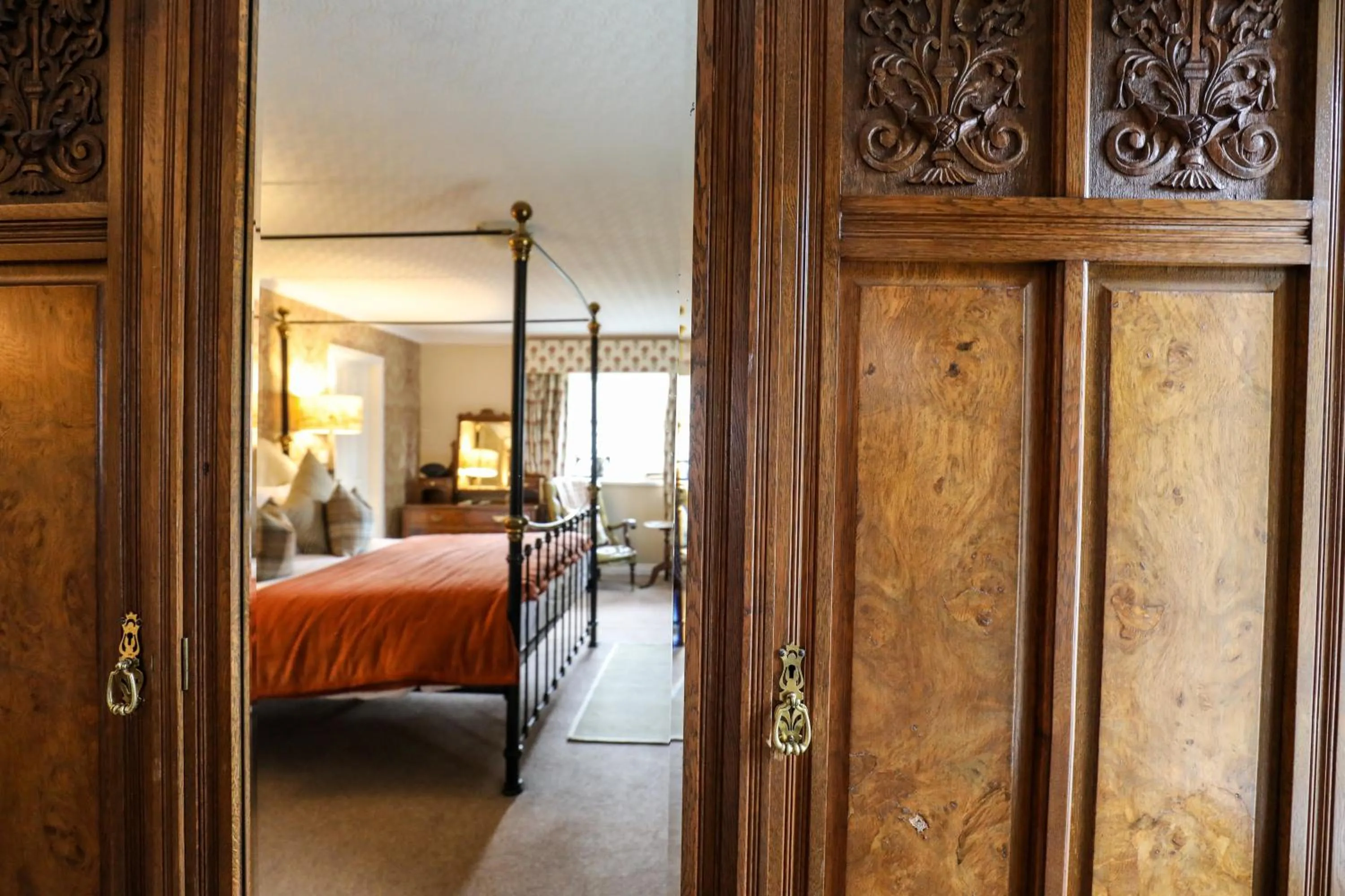 Bed in The Black Swan