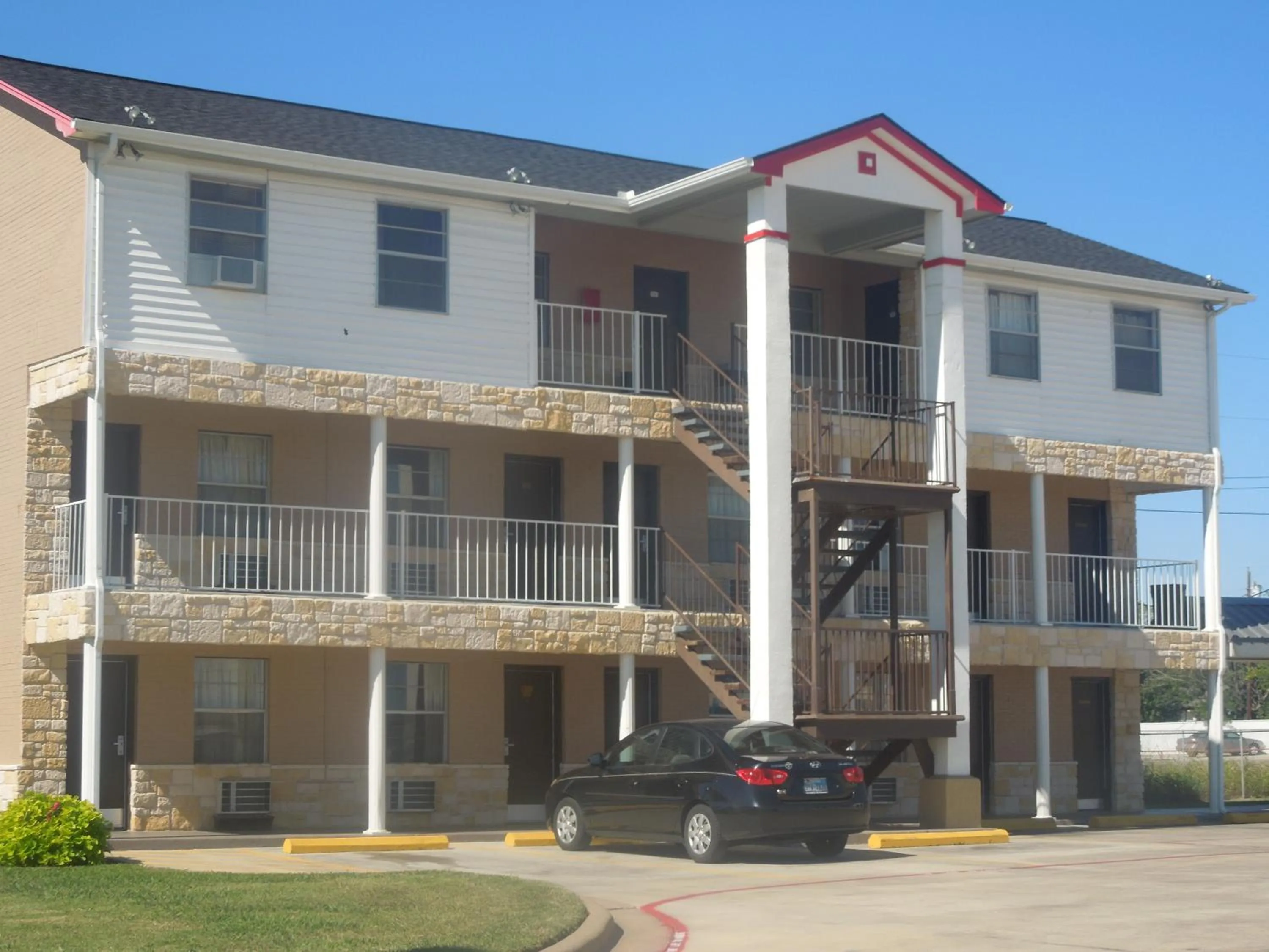 Pool view, Property Building in Relax Inn Mineral Wells