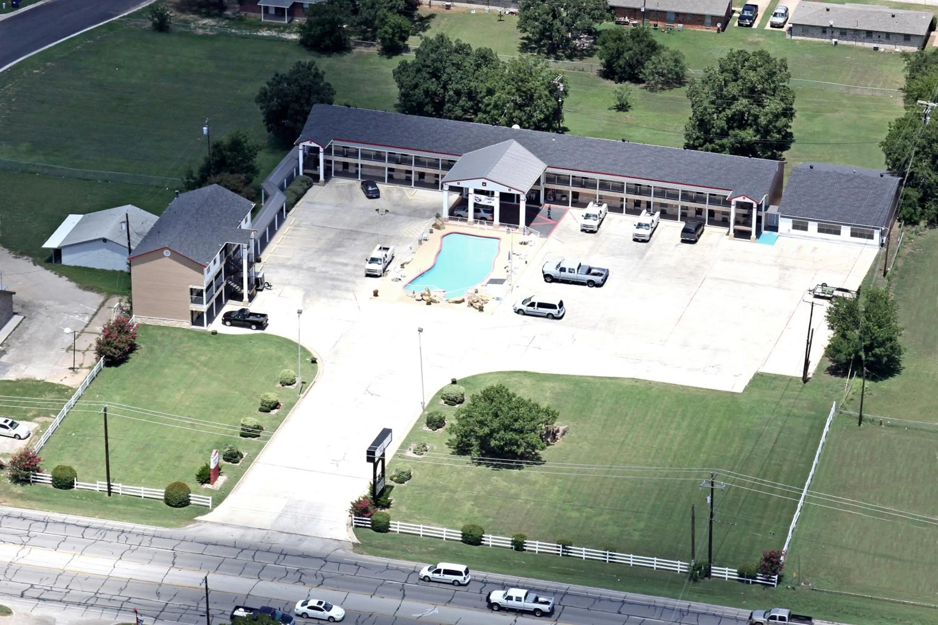 On site, Bird's-eye View in Relax Inn Mineral Wells