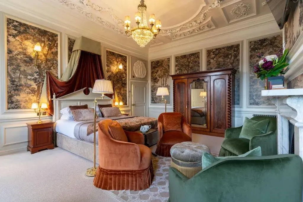 Bed in The Royal Hotel Bed in The Royal Hotel