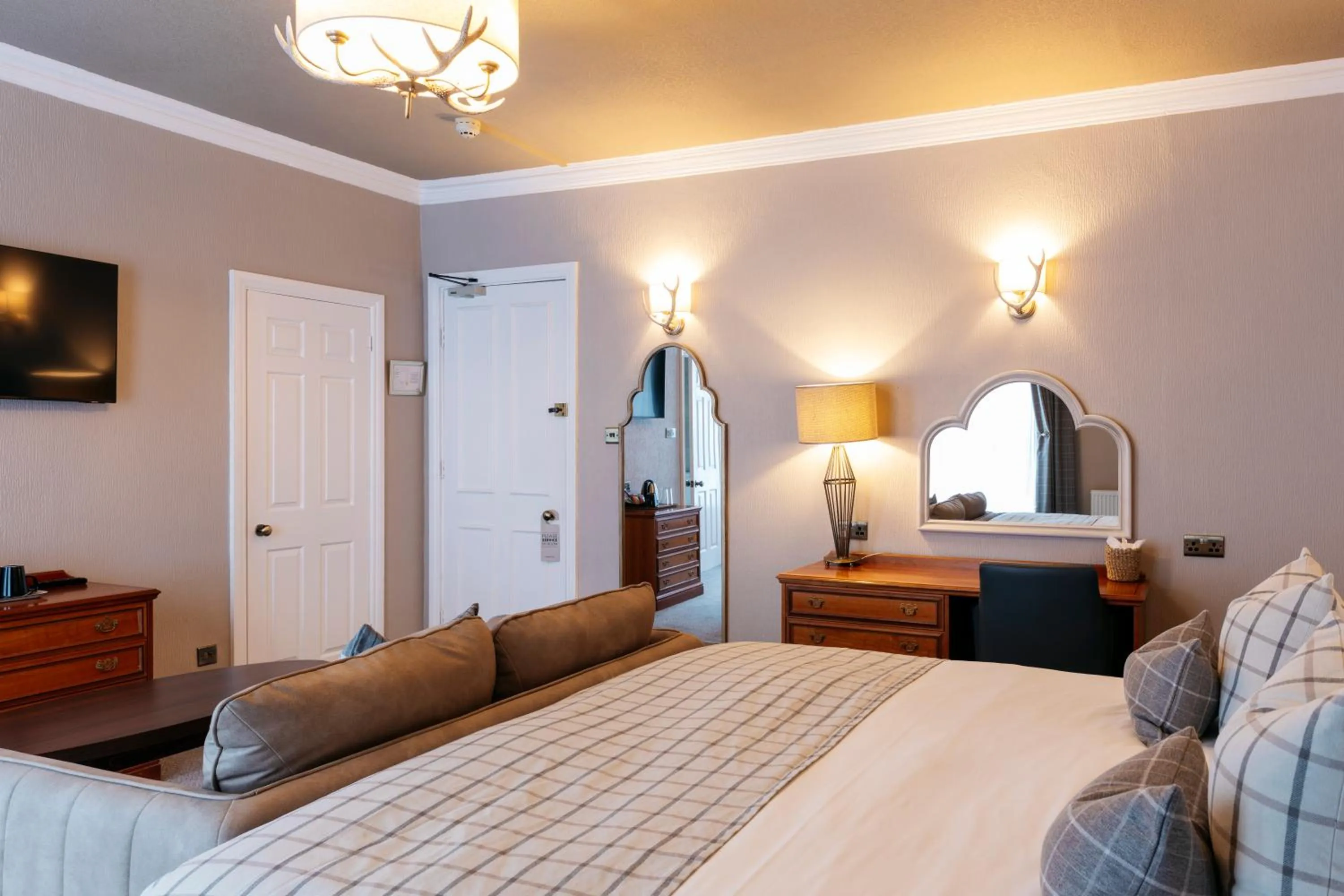 Bed in The Royal Hotel