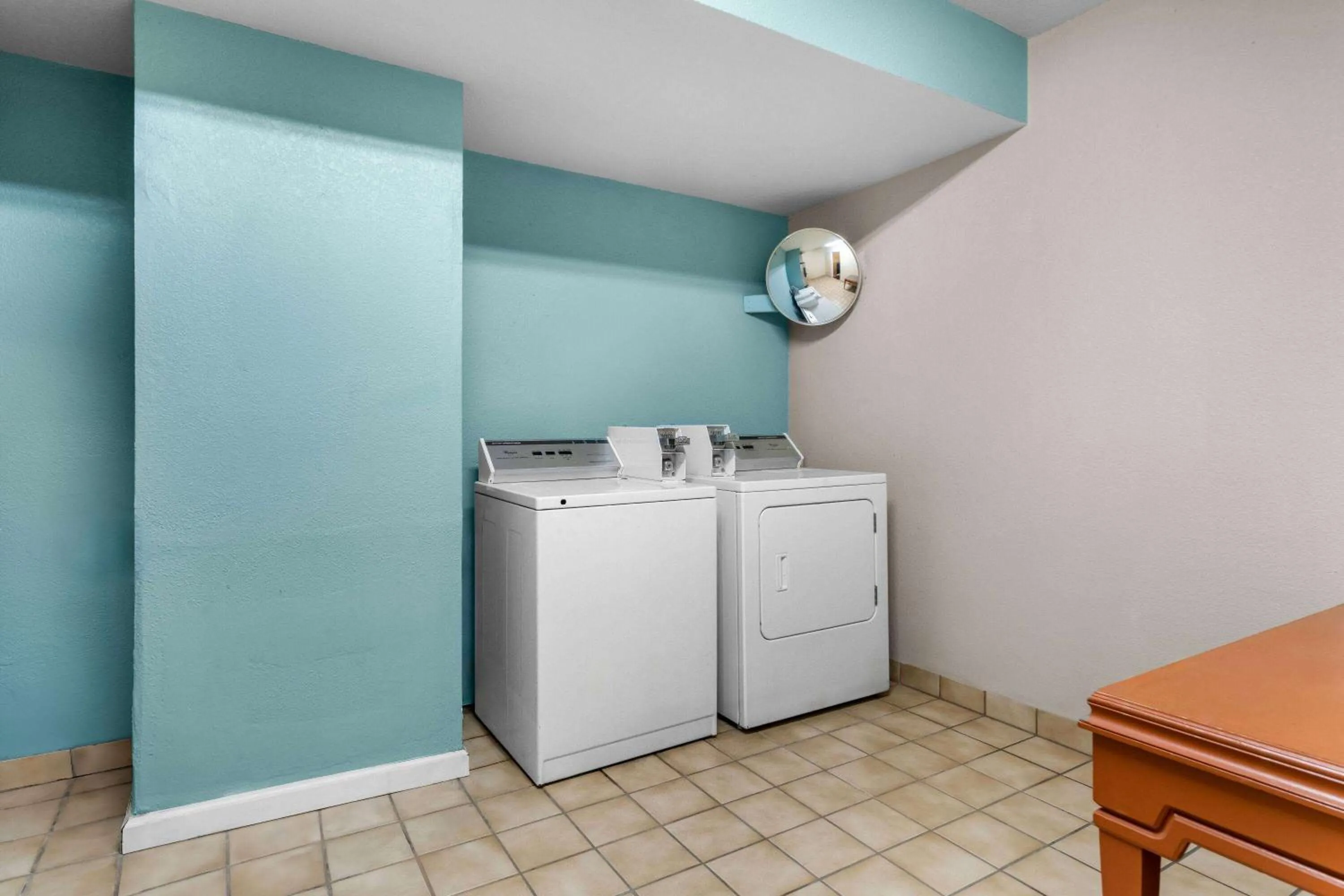 Other in Howard Johnson by Wyndham Santa Cruz