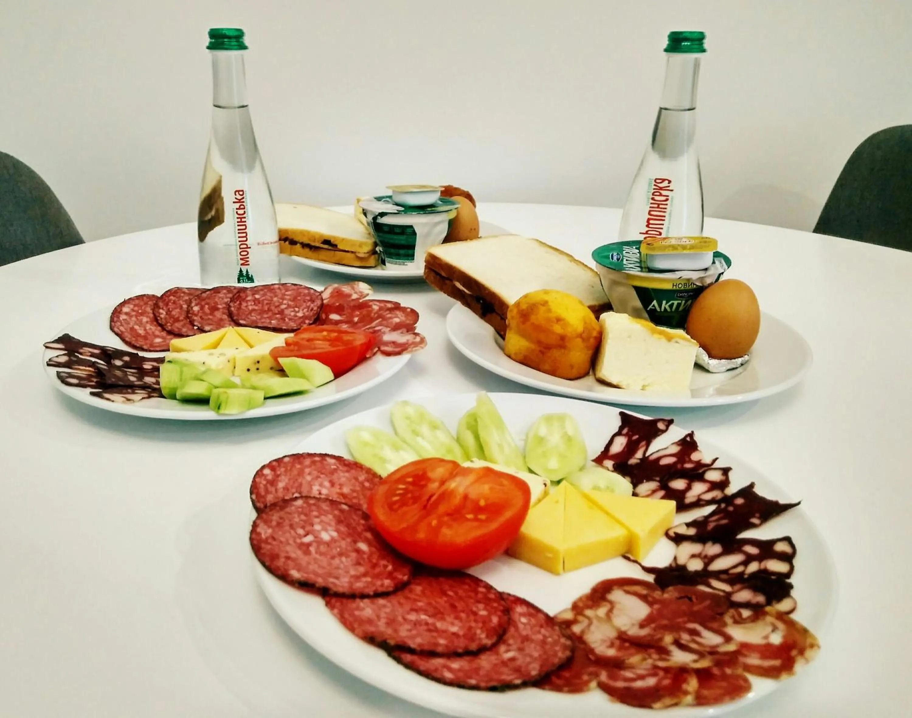 Breakfast in Apart Hotel Code 10