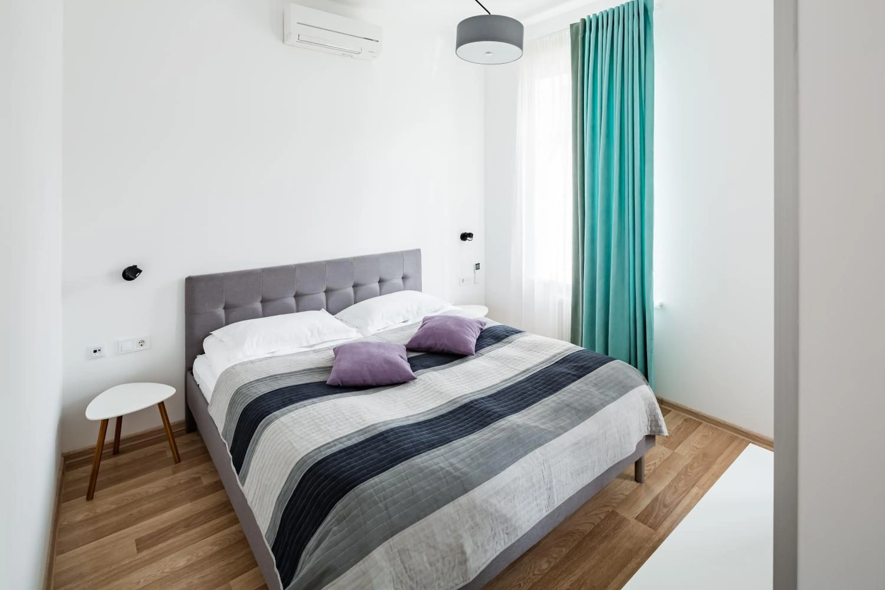 Bedroom, Bed in Apart Hotel Code 10