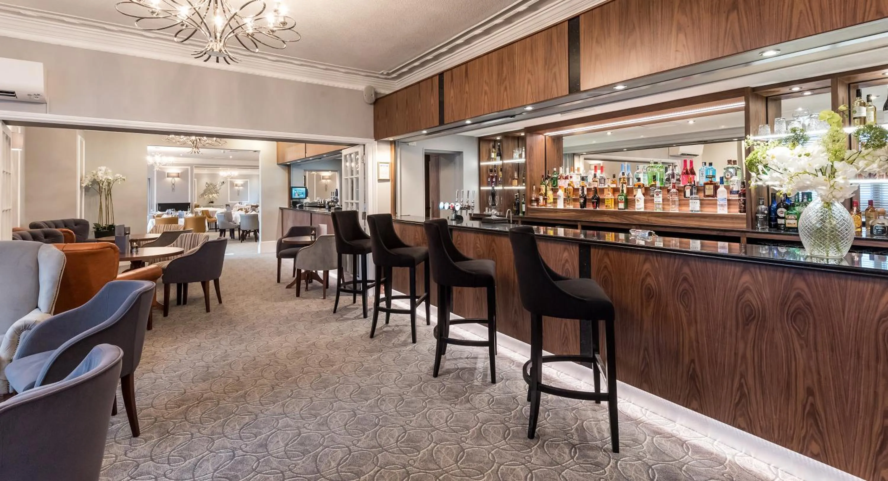 Food and drinks in The Royal & Fortescue Hotel