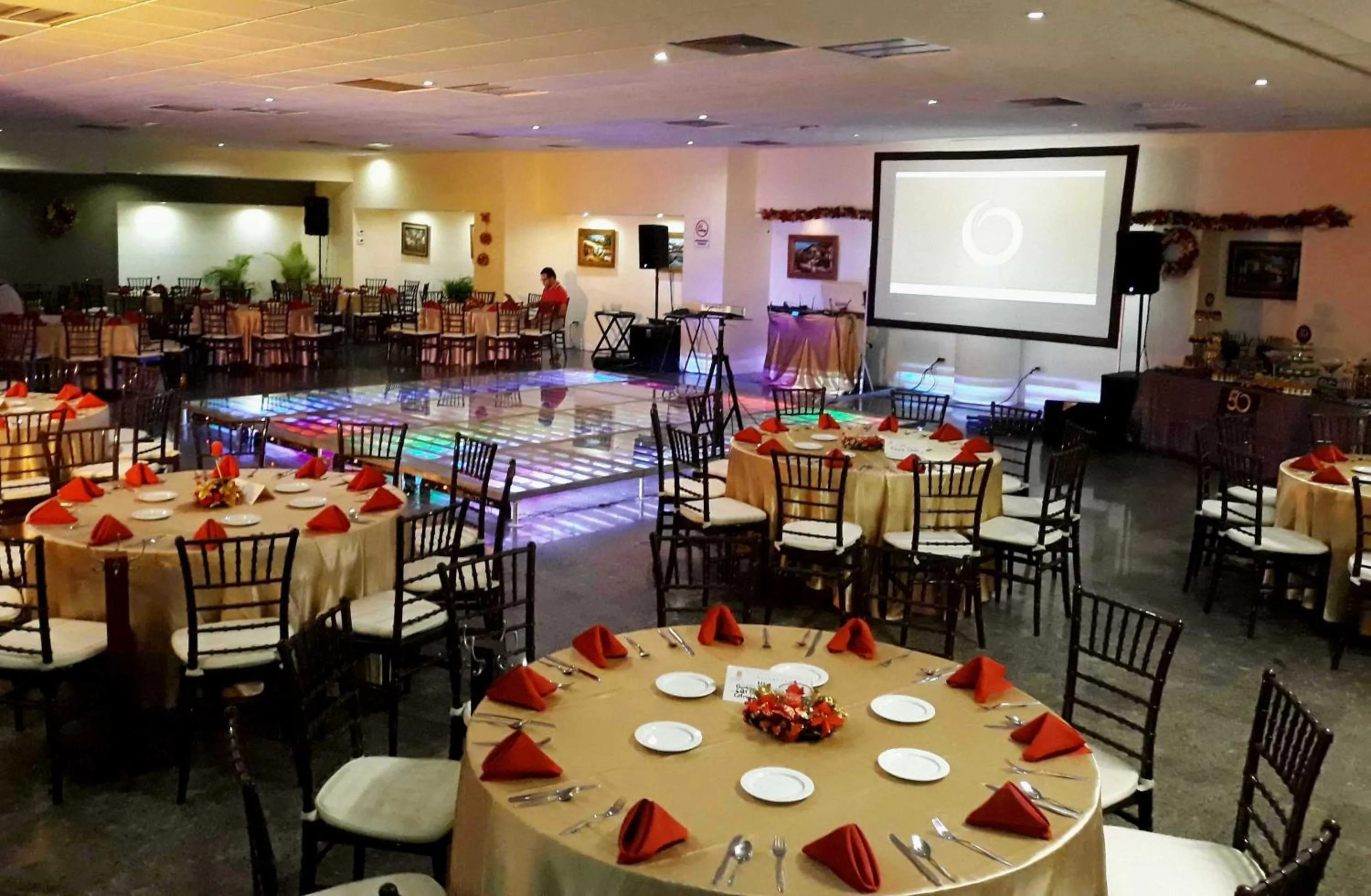 Lounge or bar in Hotel Los Aluxes