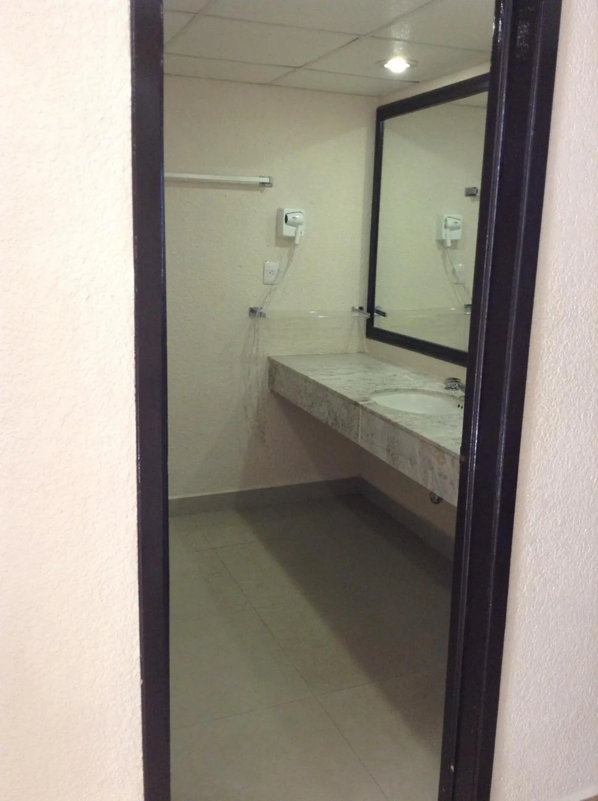 Bathroom in Hotel Los Aluxes Bathroom in Hotel Los Aluxes