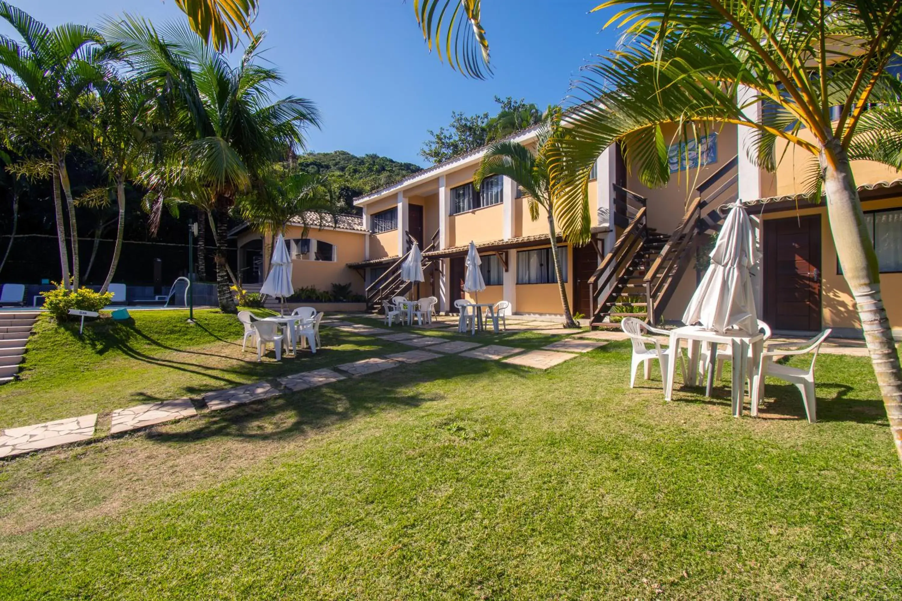 Property building in Hotel Latitud Buzios by Latitud Hoteles Property building in Hotel Latitud Buzios by Latitud Hoteles