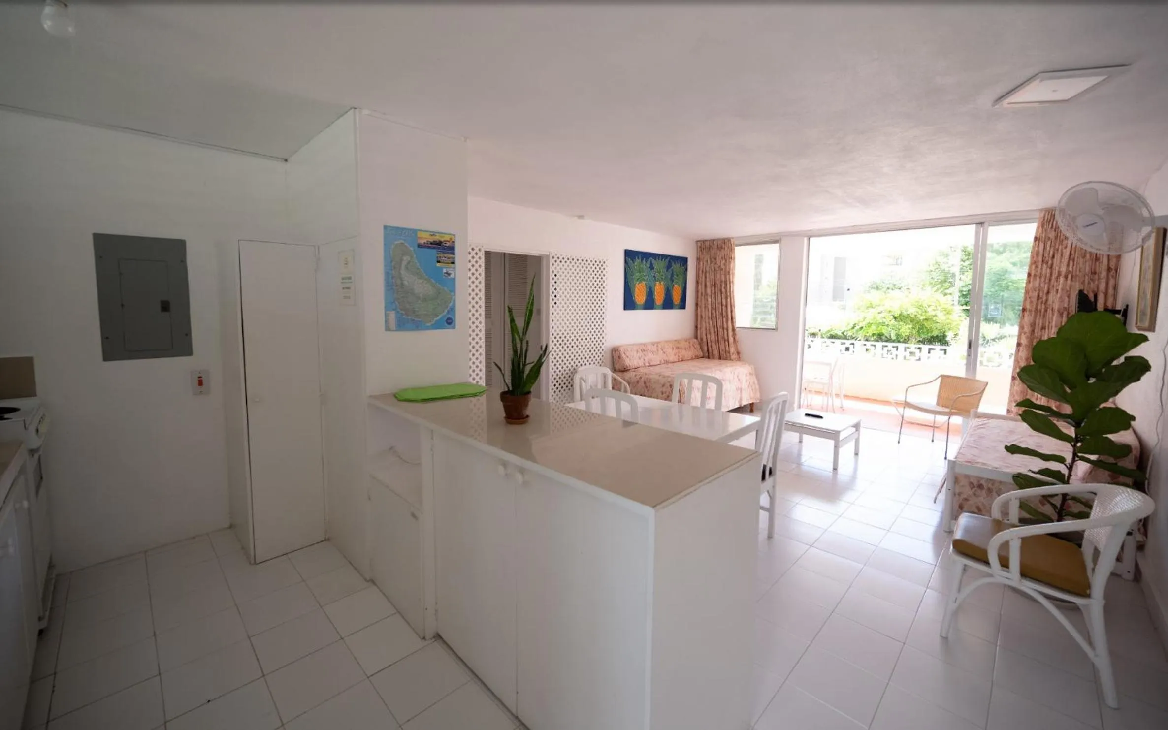 Kitchen or kitchenette in The Monteray Hotel