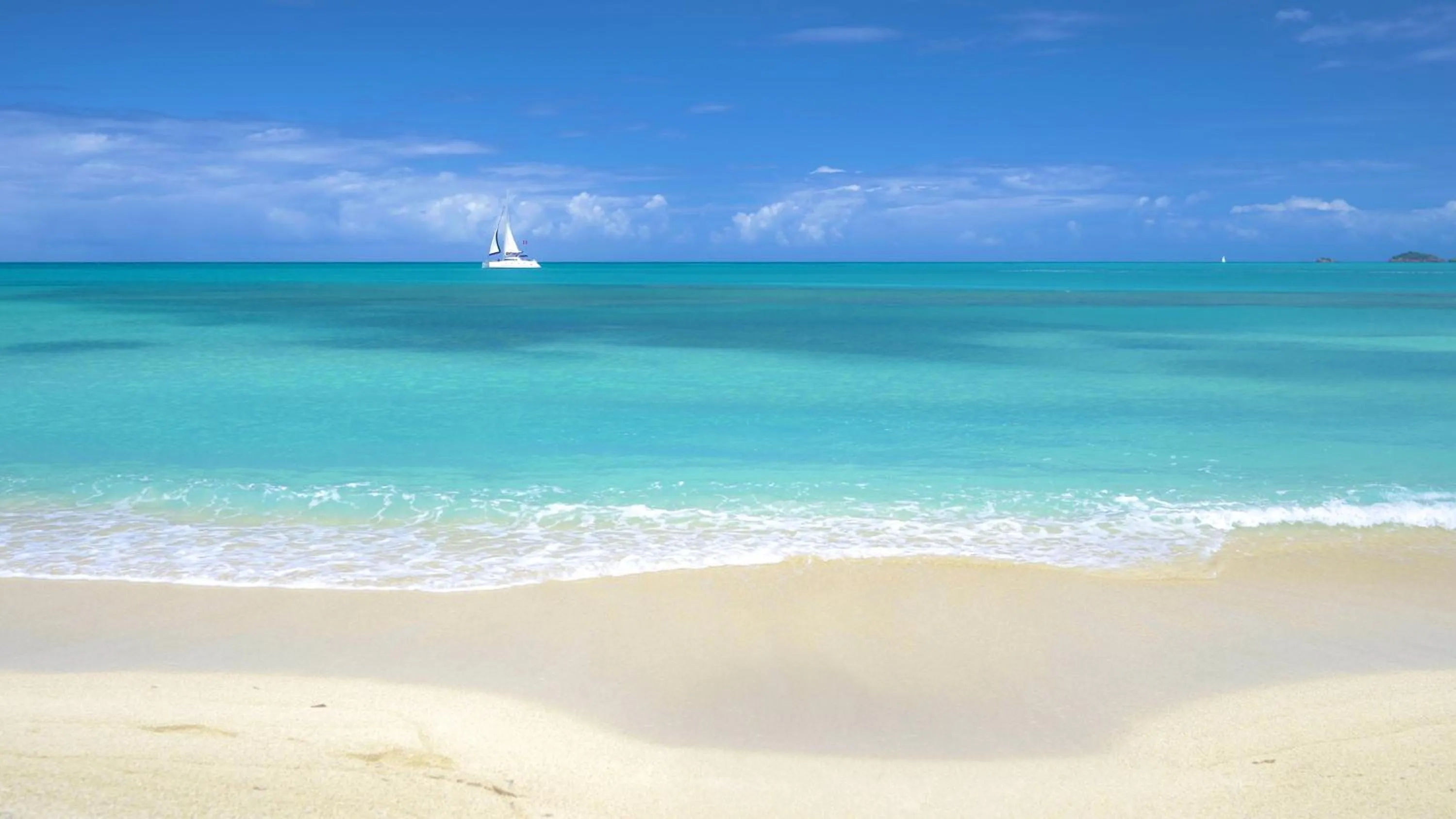 Beach in Cocobay Resort Antigua - All Inclusive - Adults Only