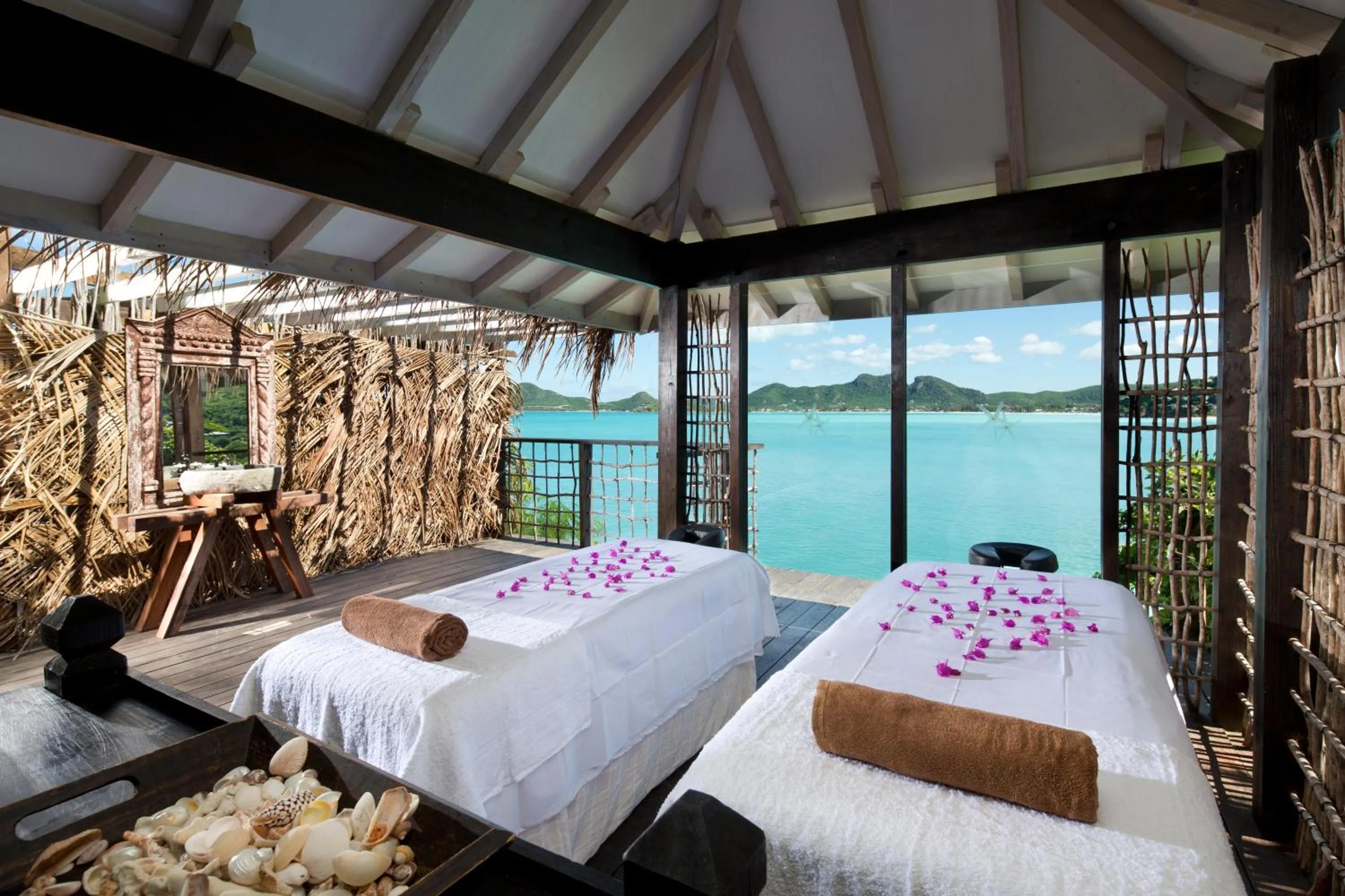 Massage, Bed in Cocobay Resort Antigua - All Inclusive - Adults Only