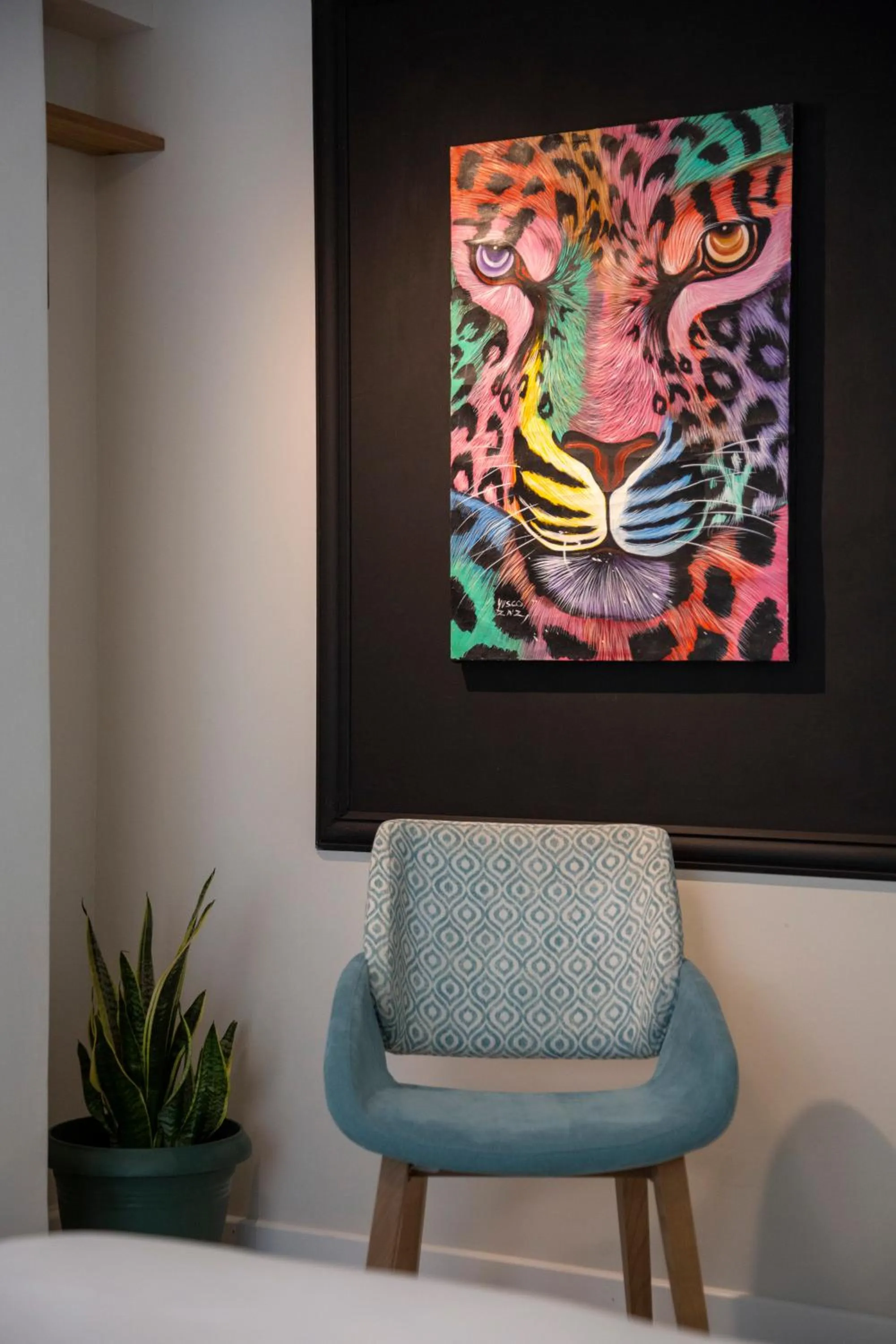 Decorative detail in The Frogs_Guest House