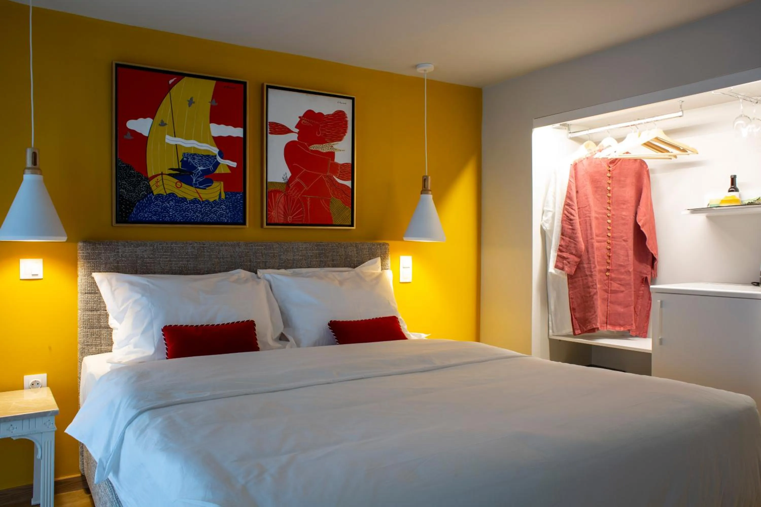 Bed in The Frogs_Guest House