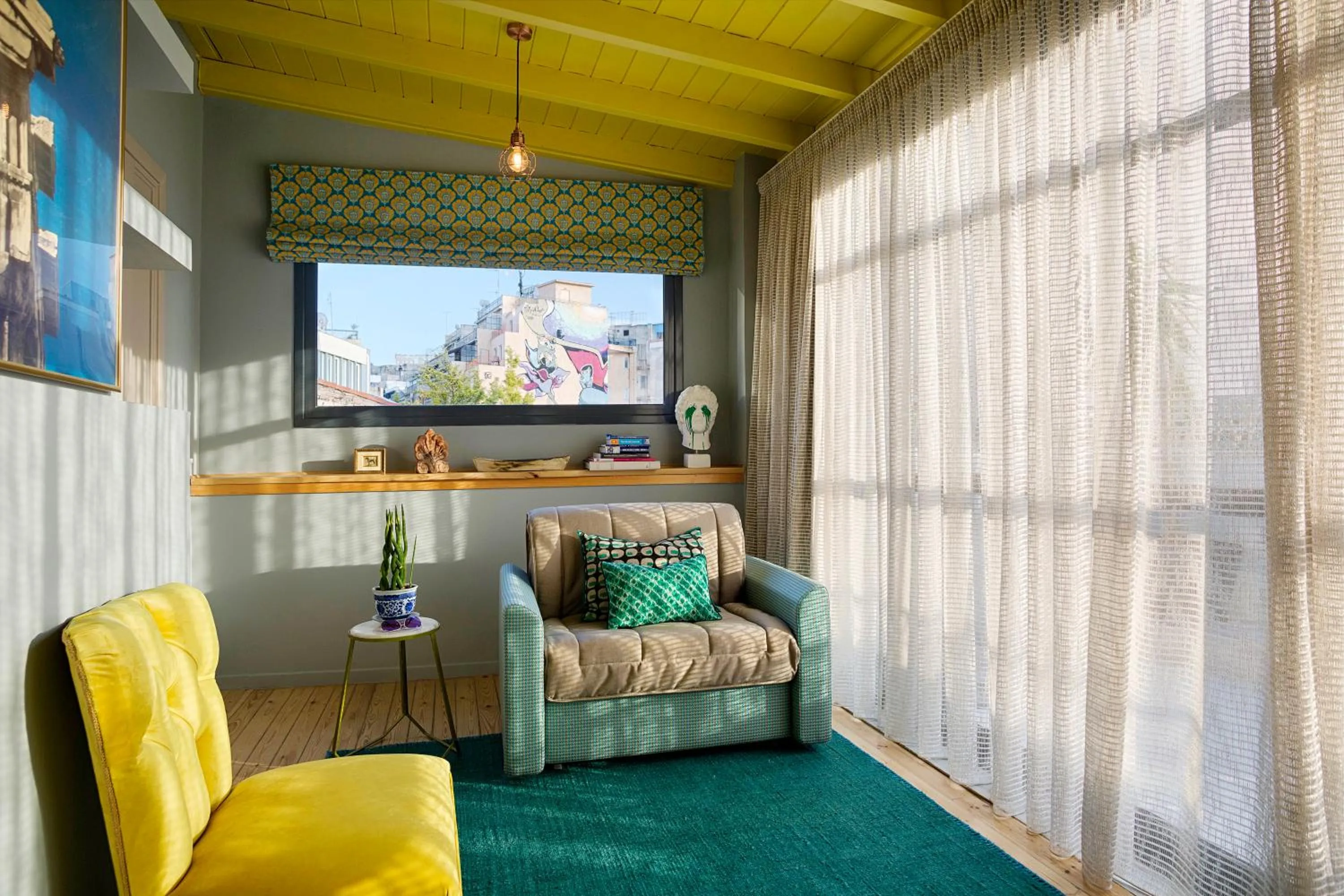 The Frogs_Guest House