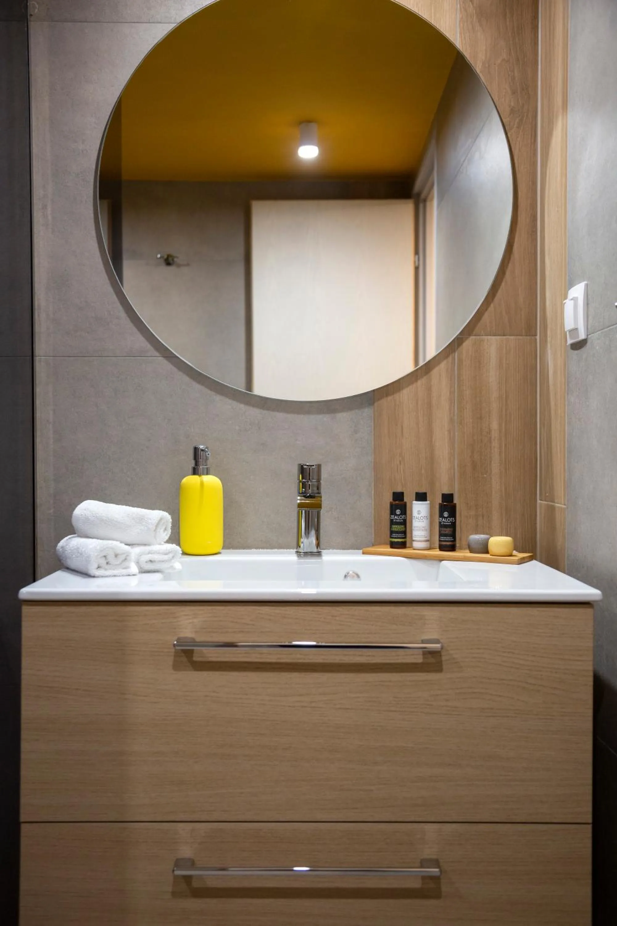 Bathroom in The Frogs_Guest House