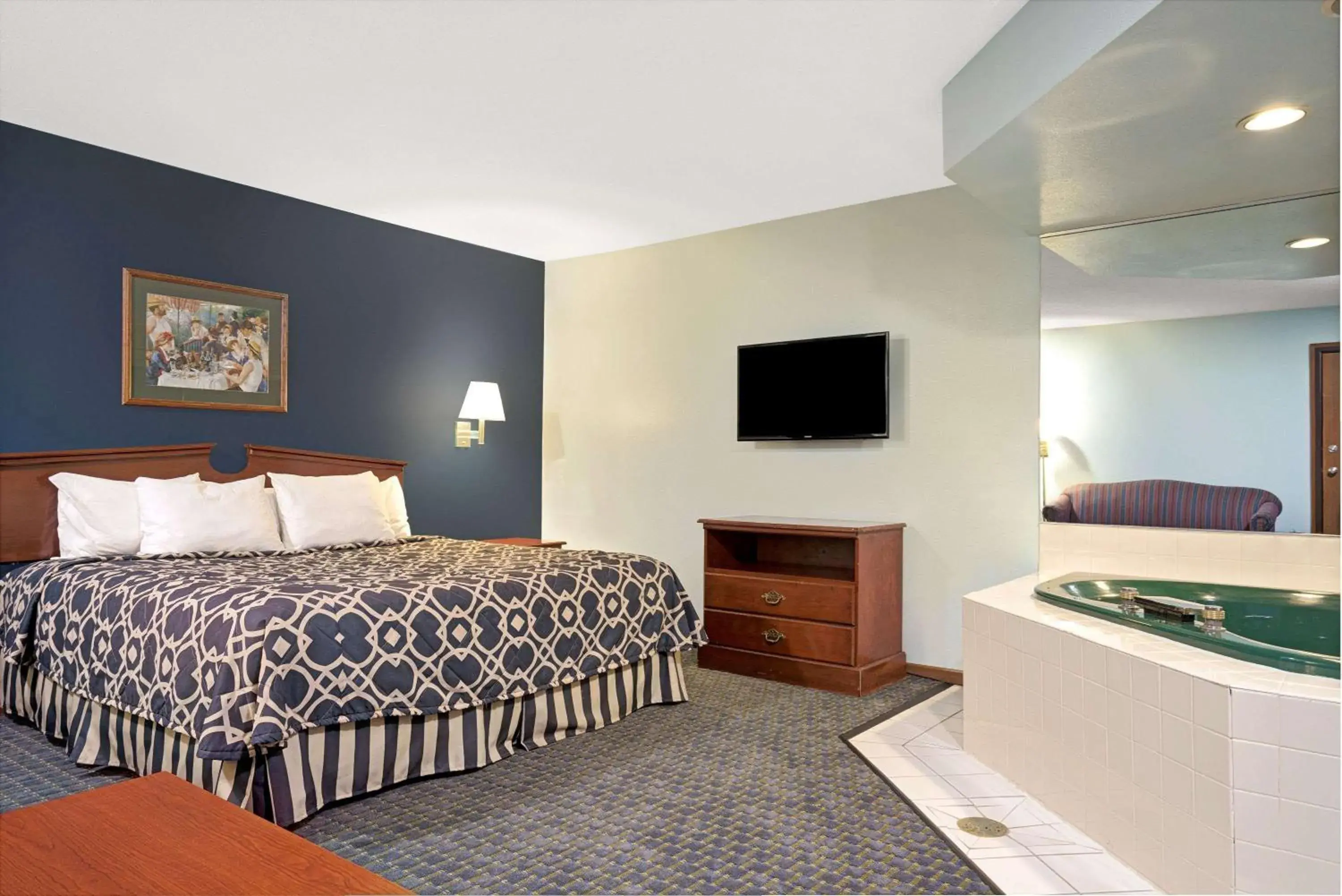 Photo of the whole room, Bed in Super 8 by Wyndham Hudson Photo of the whole room, Bed in Super 8 by Wyndham Hudson