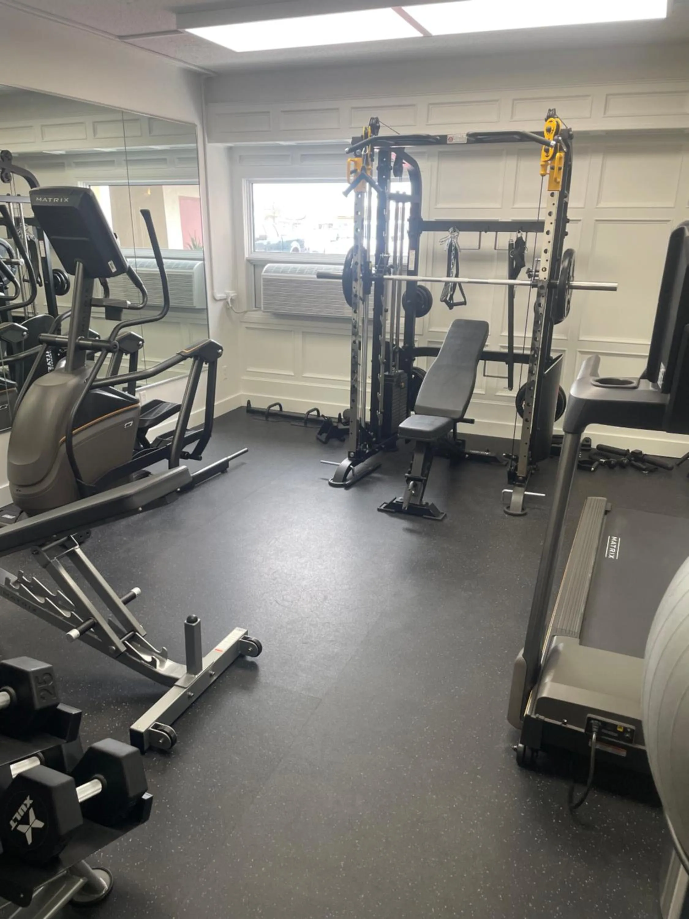 Fitness centre/facilities in Days Inn & Conference Centre by Wyndham Camrose Norsemen