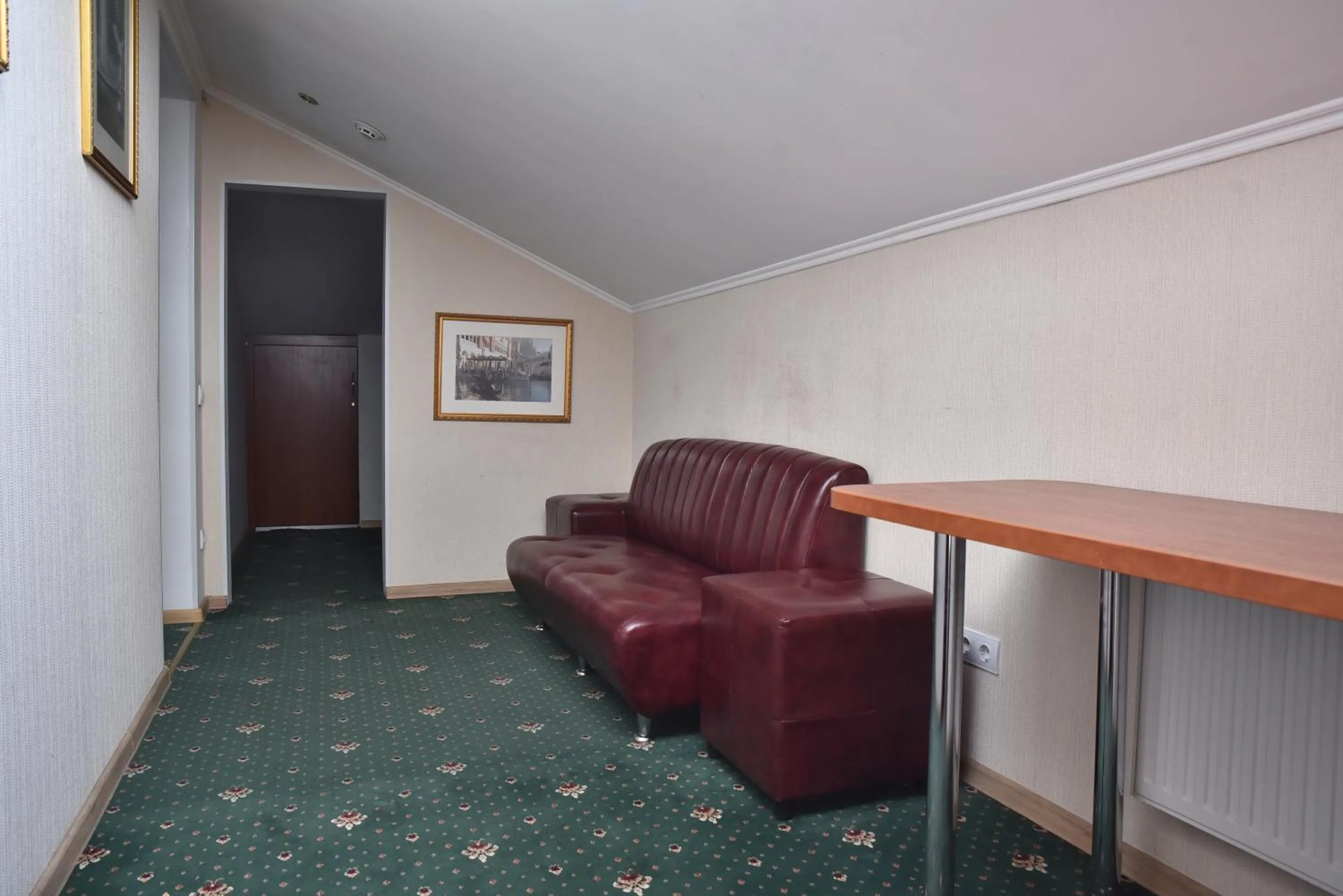 Hotel Т2