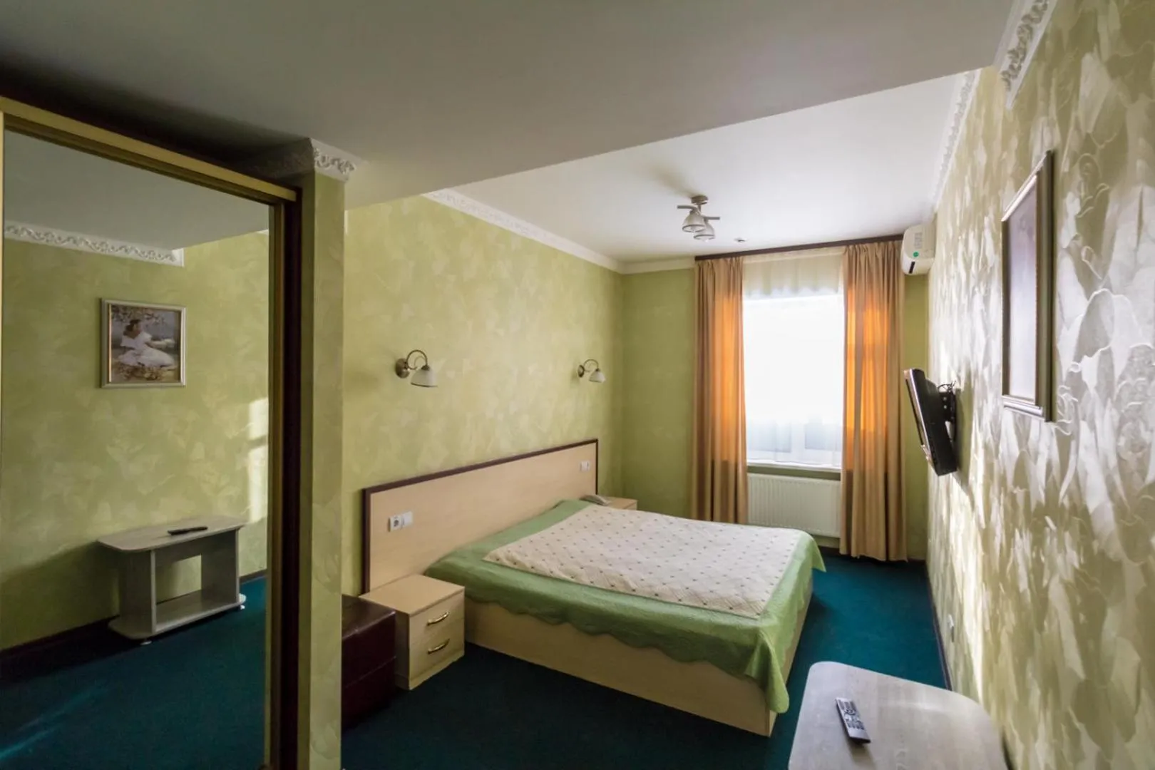 Bed in Hotel Т2