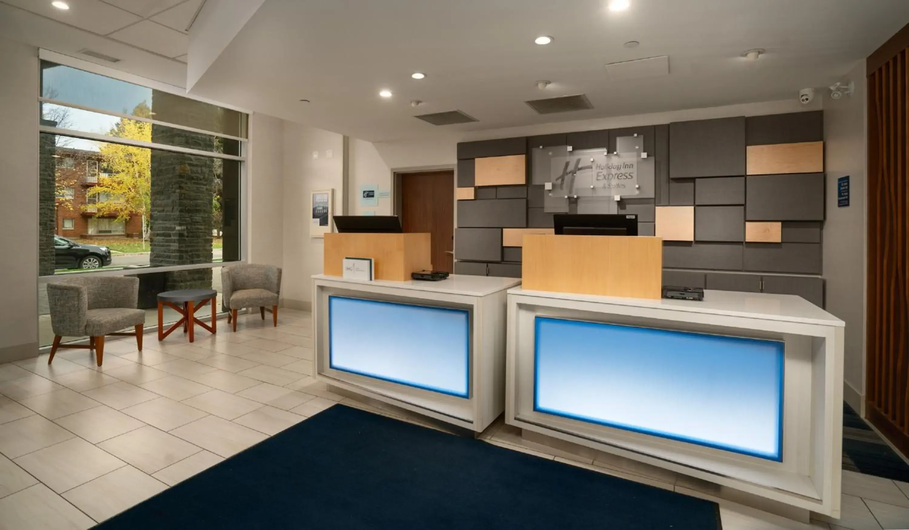 Property building in Holiday Inn Express & Suites - Brandon by IHG Property building in Holiday Inn Express & Suites - Brandon by IHG