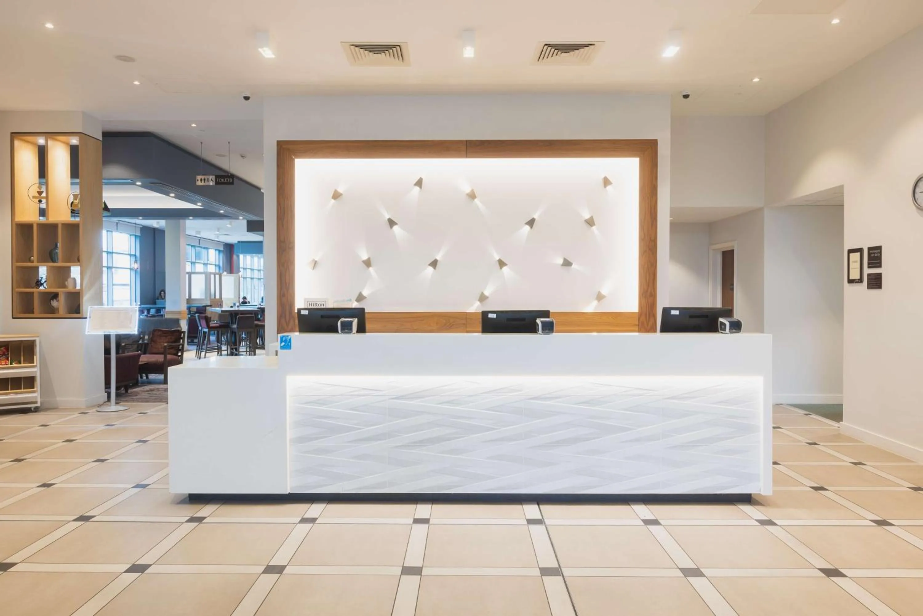 Lobby or reception in Hilton Garden Inn Birmingham Airport Uk