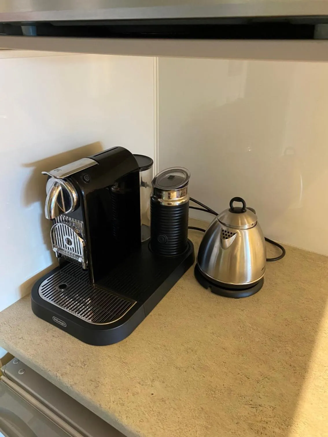 Coffee/tea facilities in Bellrock Lodge