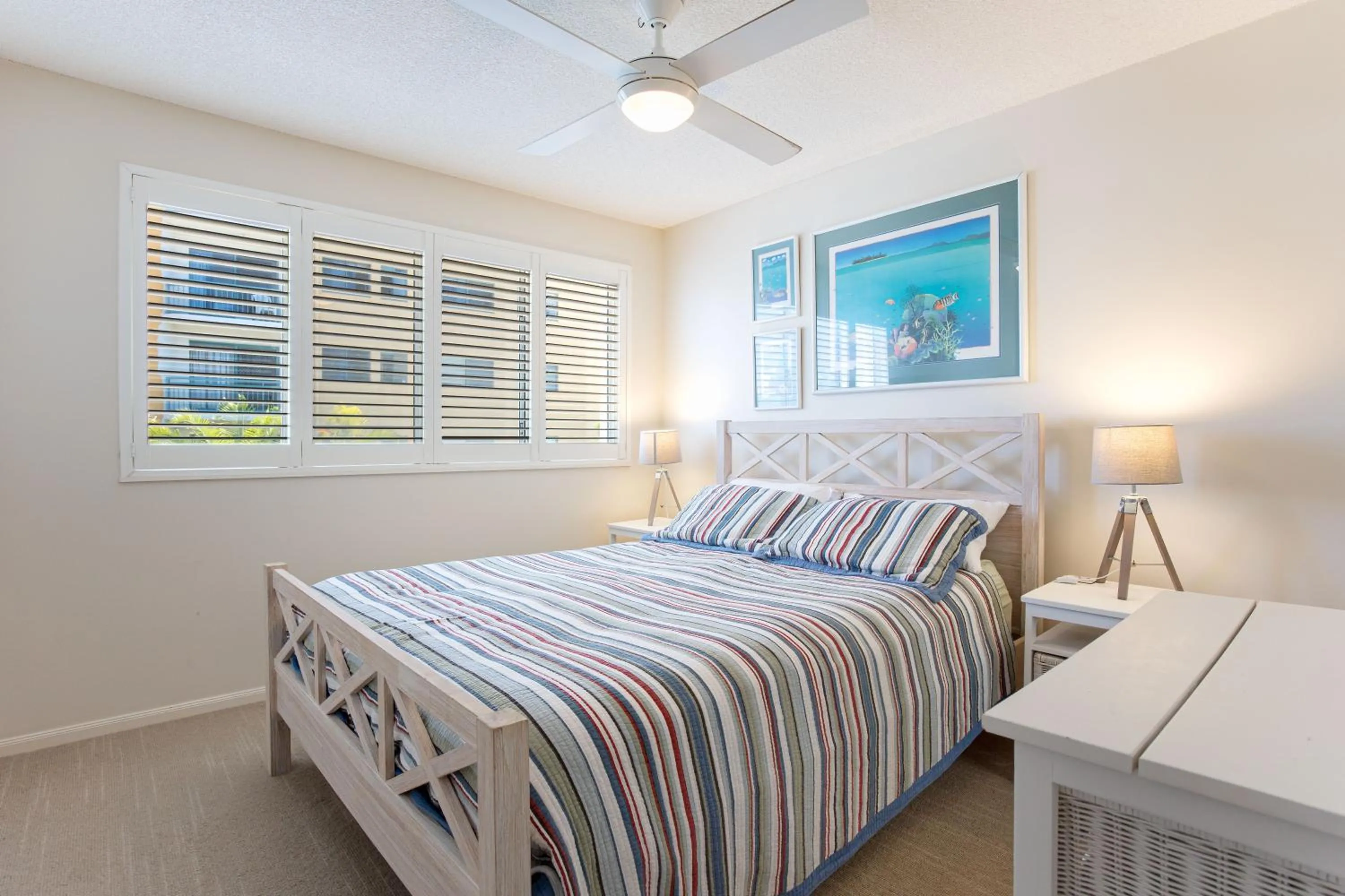 Bedroom, Bed in Coral Sea Apartments