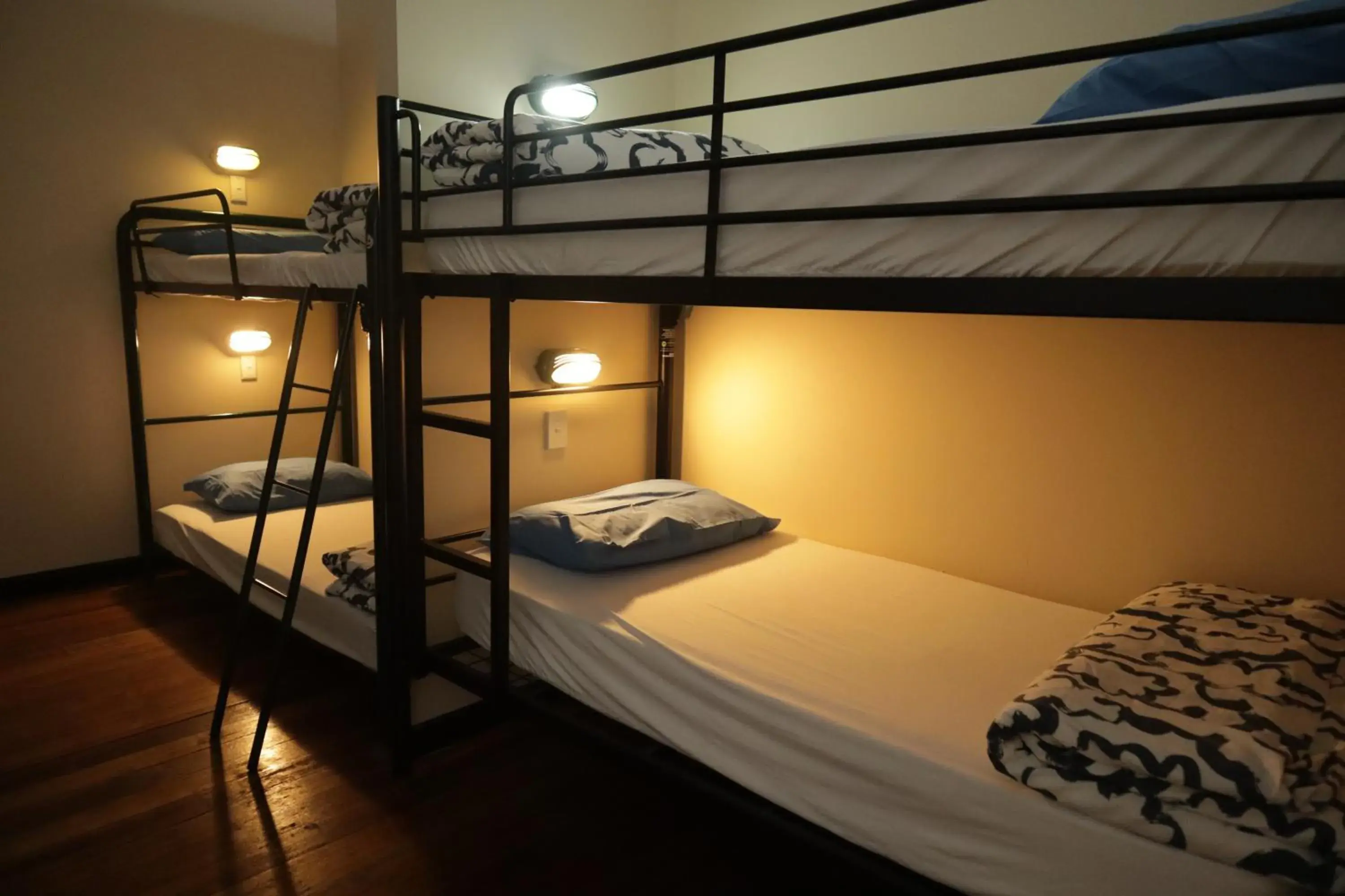 Bedroom, Bed in Melbourne City Backpackers Bedroom, Bed in Melbourne City Backpackers