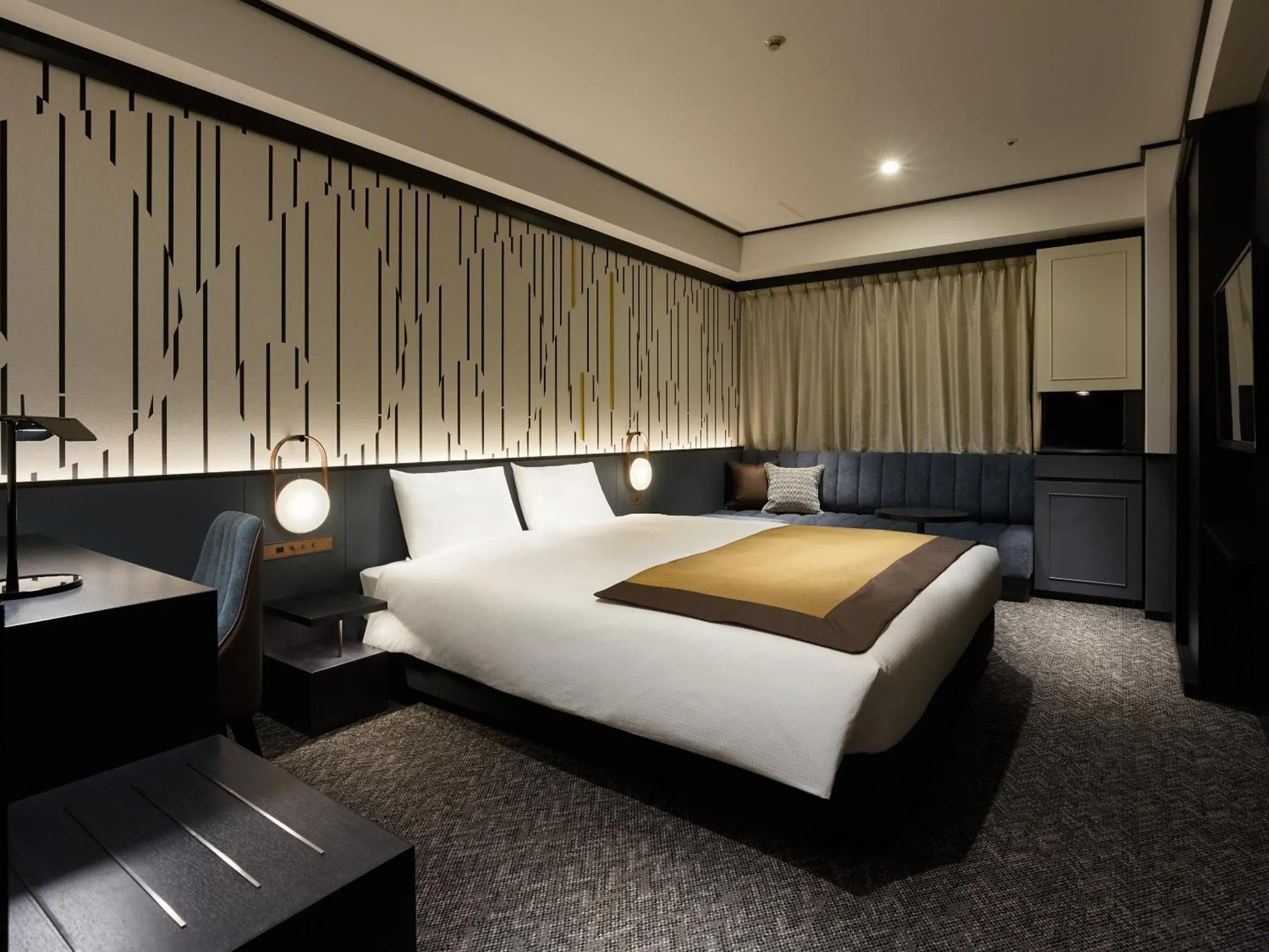 Photo of the whole room, Bed in Mitsui Garden Hotel Shiodome Italia-gai - Tokyo Photo of the whole room, Bed in Mitsui Garden Hotel Shiodome Italia-gai - Tokyo