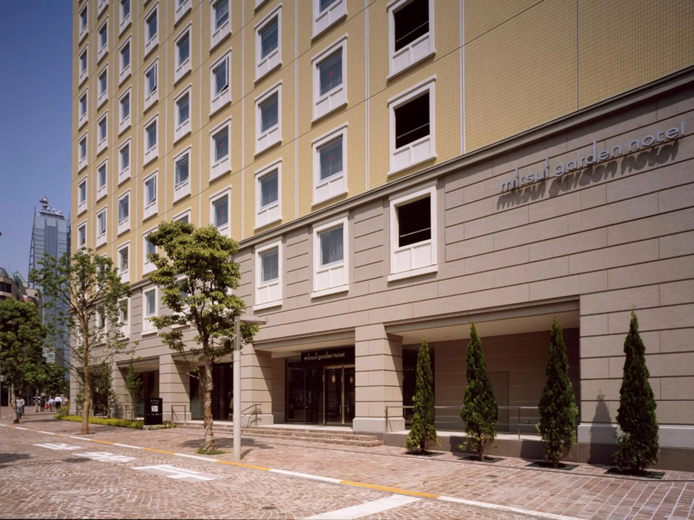 currency exchange in Mitsui Garden Hotel Shiodome Italia-gai - Tokyo