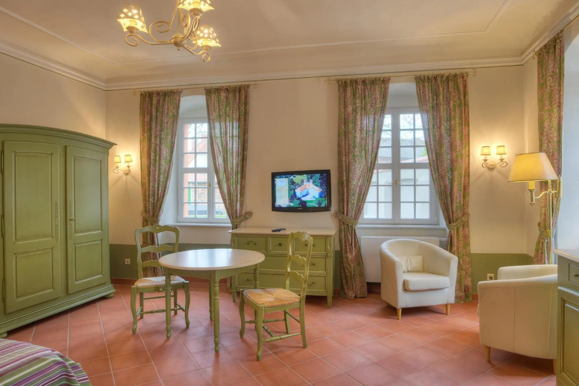 Photo of the whole room in Urlaubsresidenz Marstall und Kanzlei im Schlossensemble