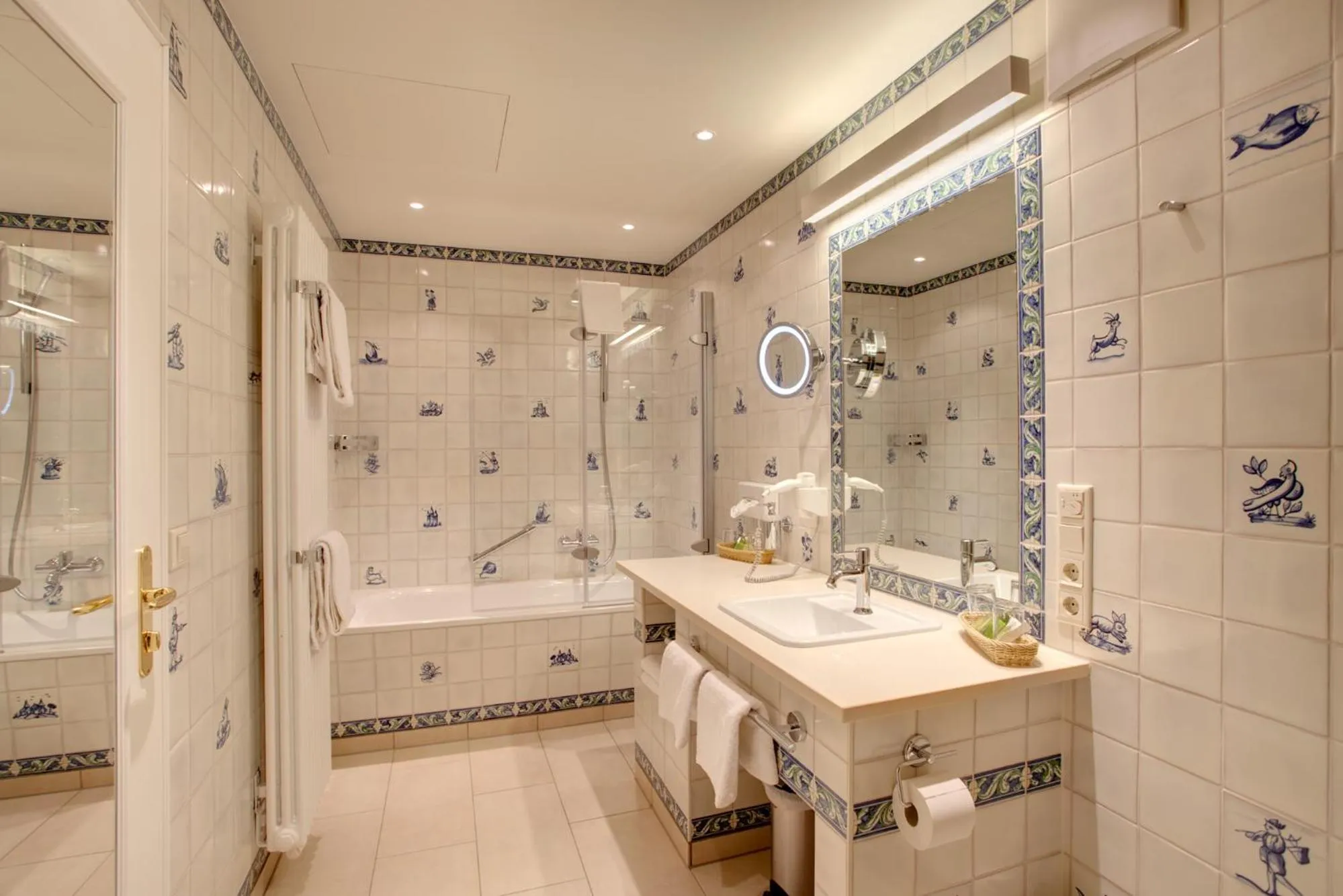 Bathroom in Urlaubsresidenz Marstall und Kanzlei im Schlossensemble