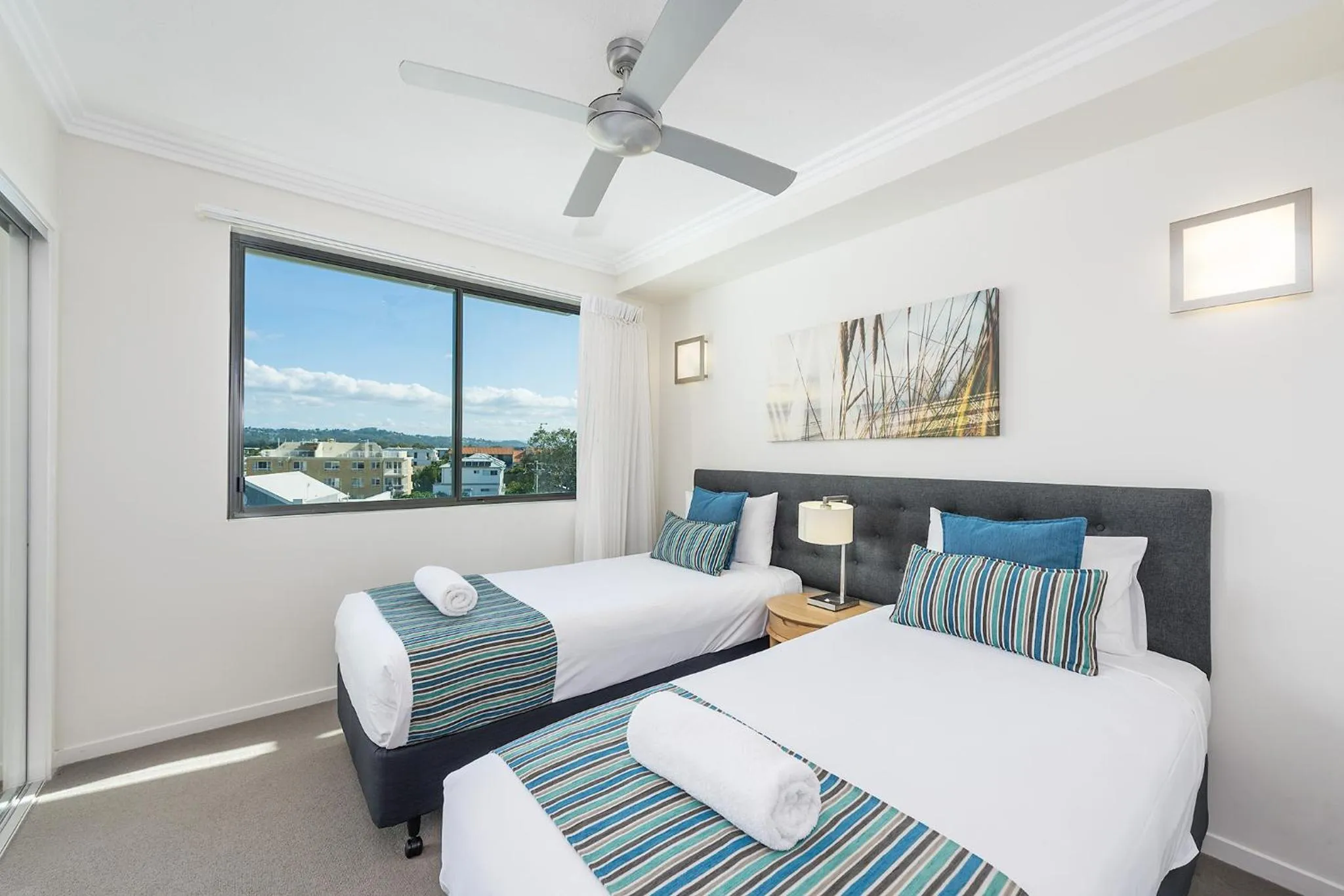 Bedroom, Bed in Beach on Sixth