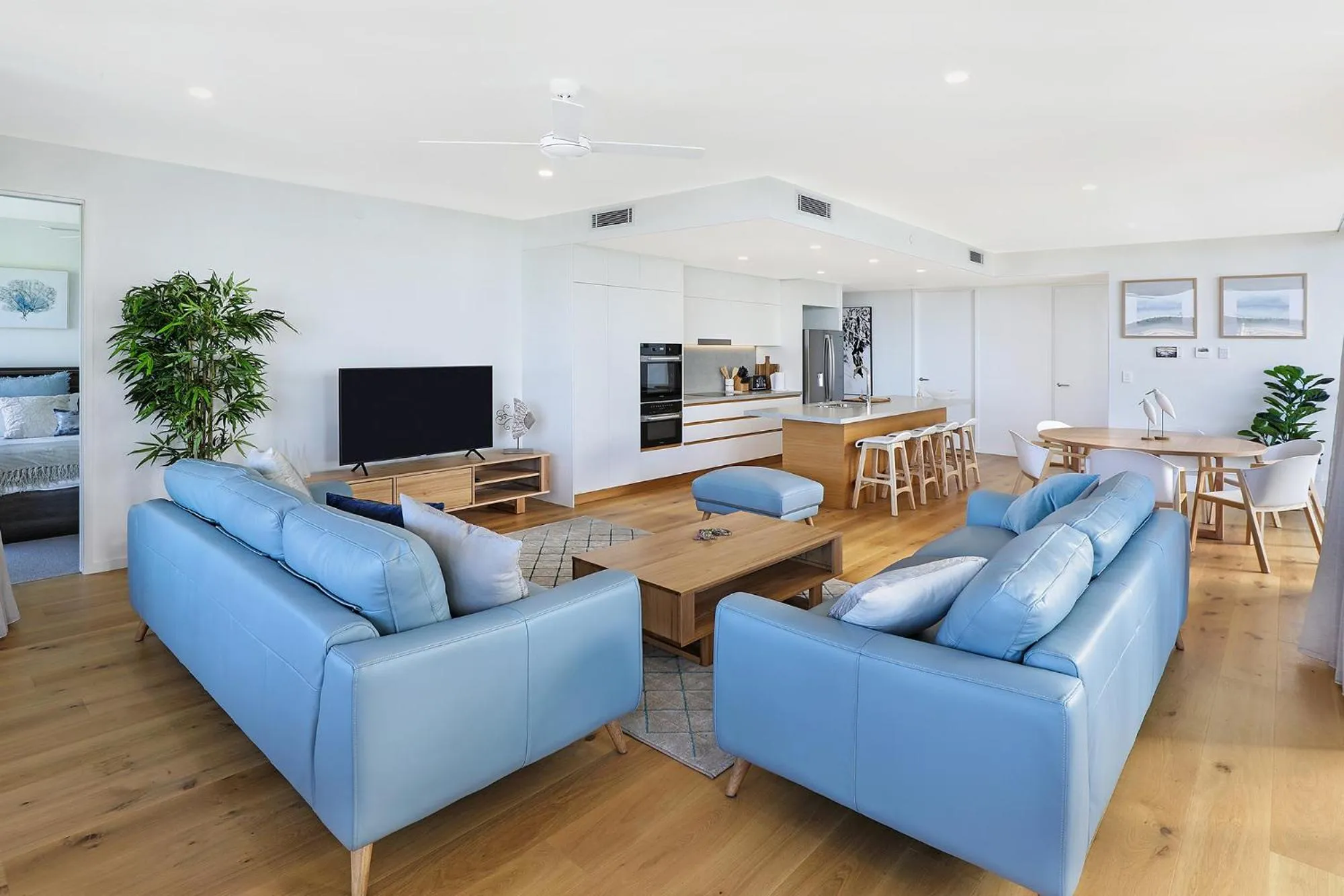 Living room in Beach on Sixth