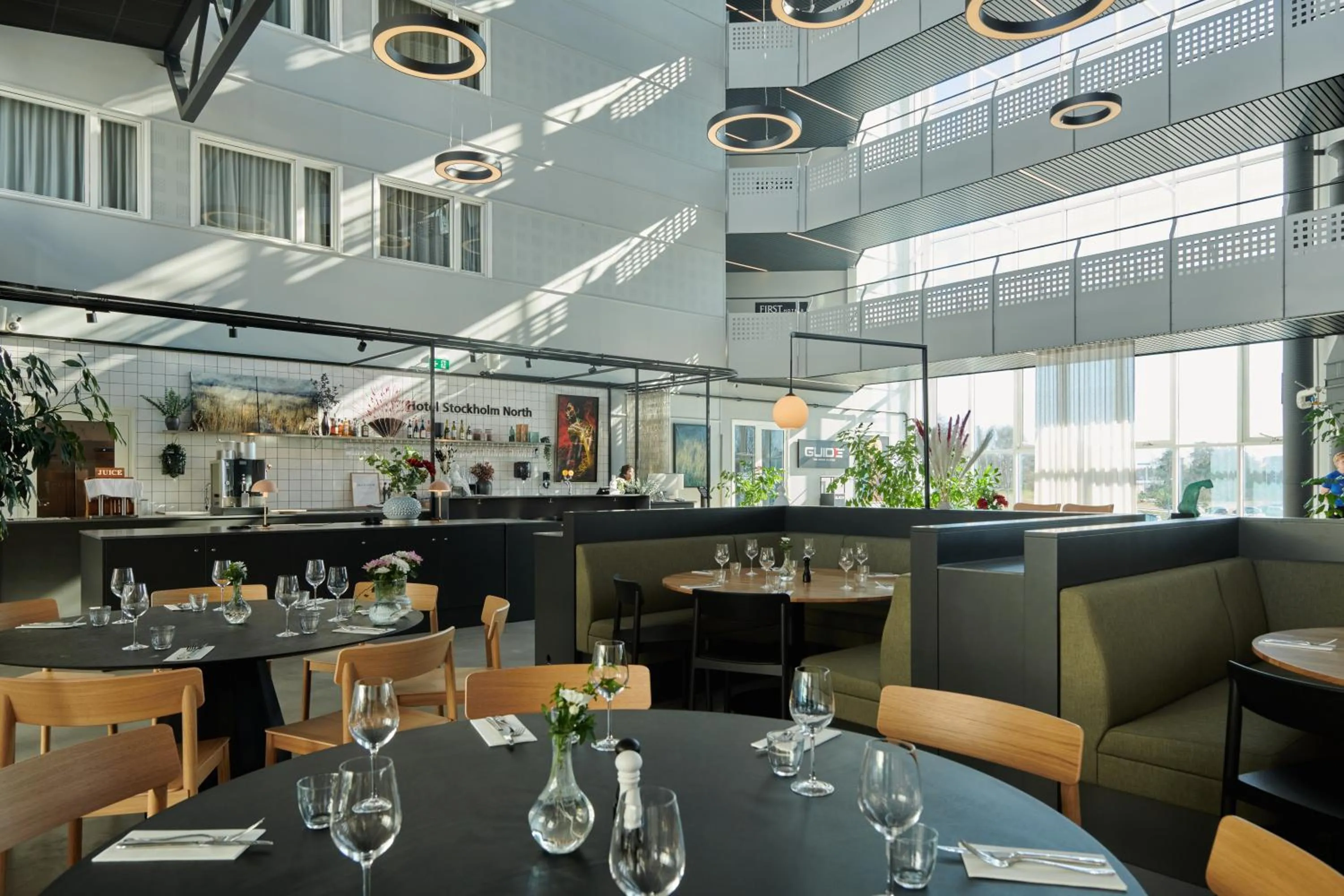 Restaurant/places to eat in First Hotel Stockholm North