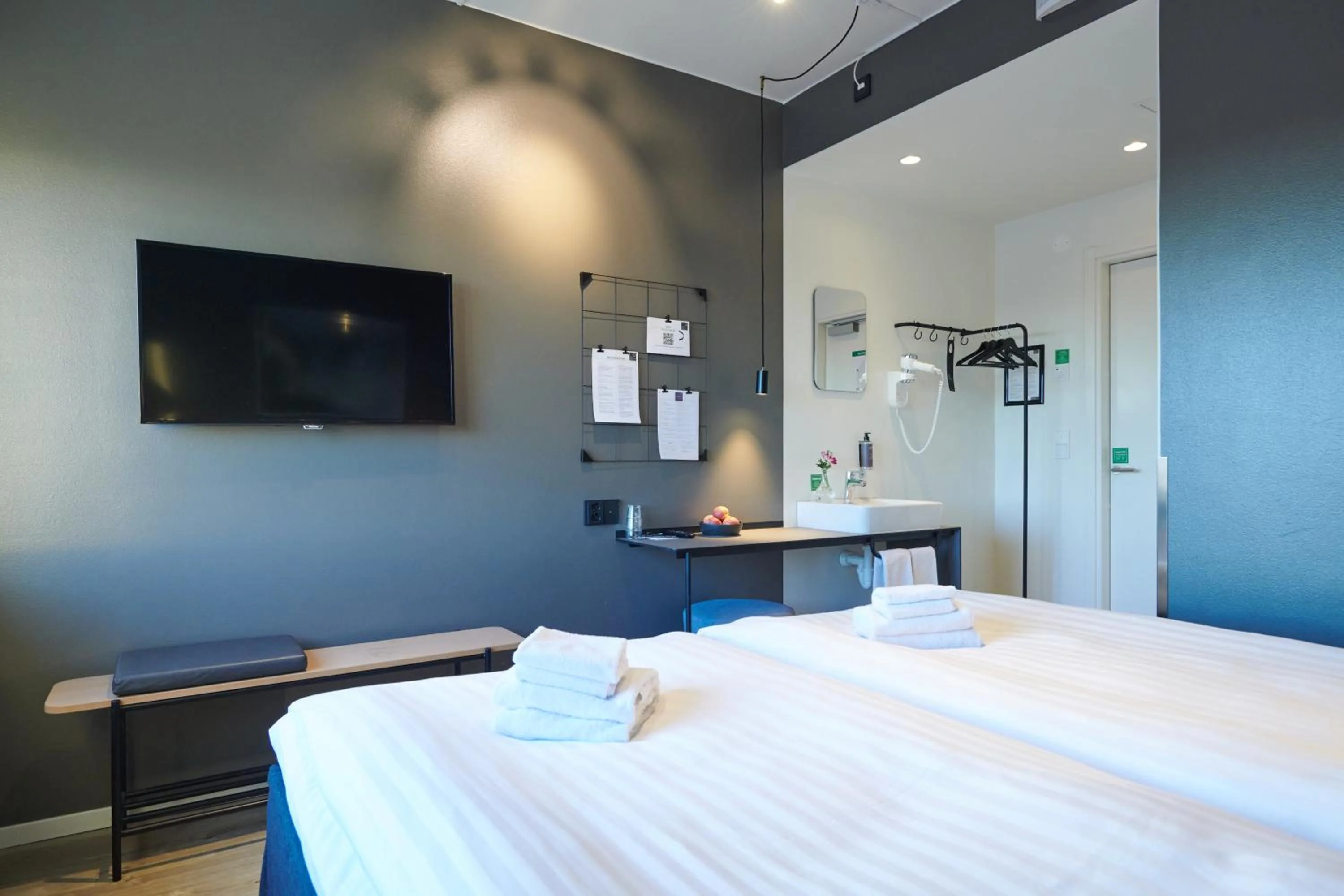 Bedroom, Bed in First Hotel Stockholm North