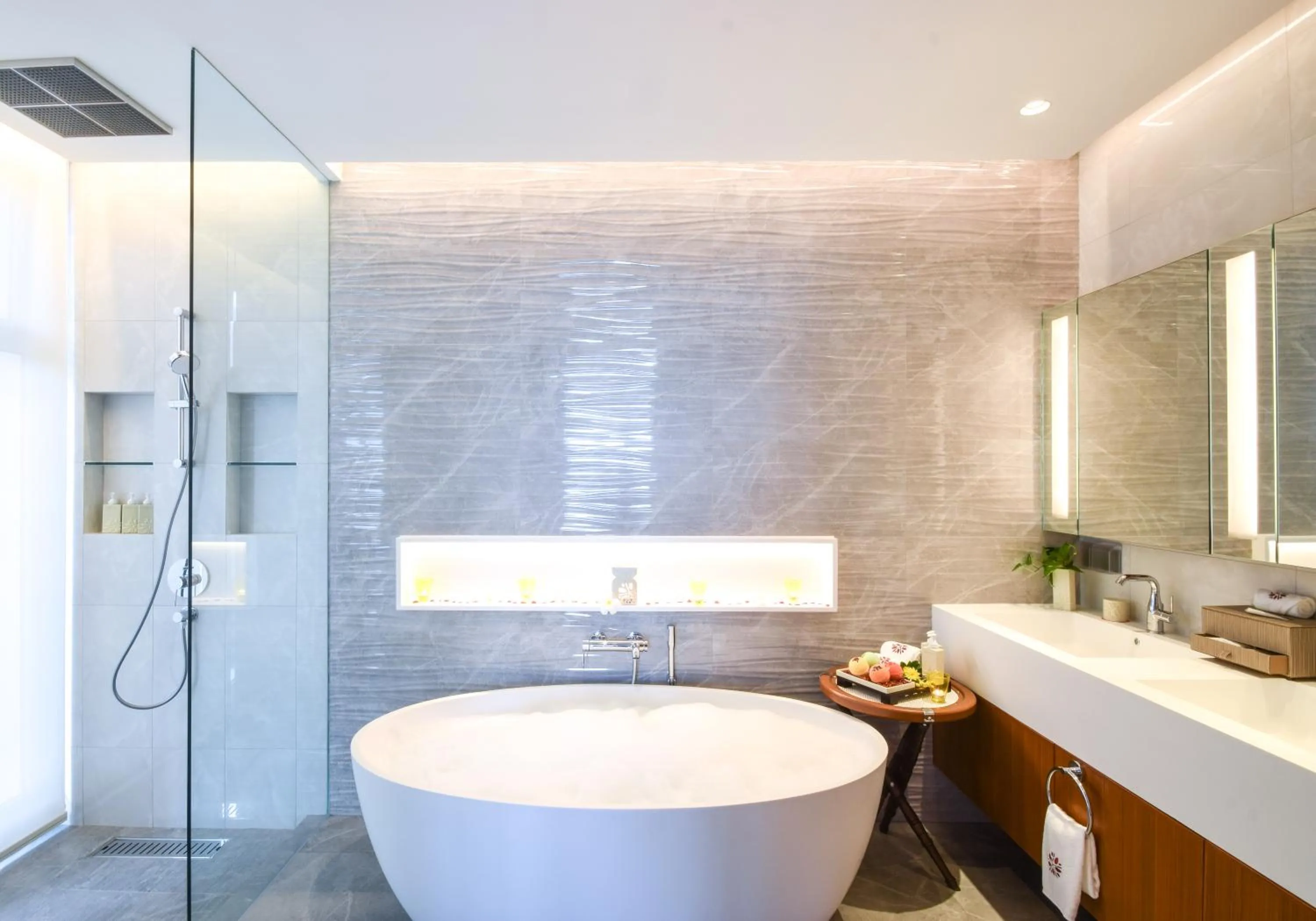 Bath in Angsana Laguna Phuket