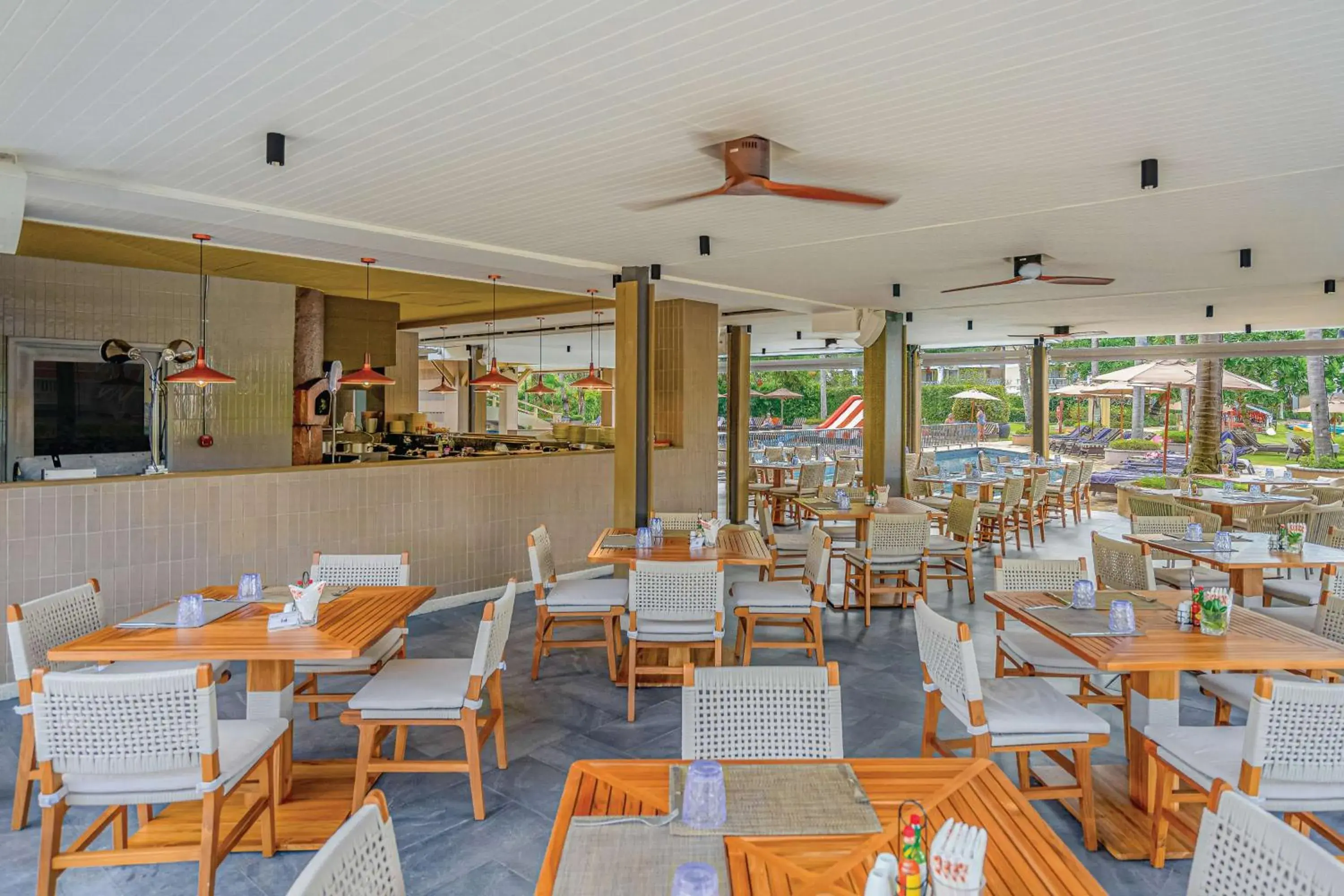 Restaurant/places to eat in Angsana Laguna Phuket Restaurant/places to eat in Angsana Laguna Phuket