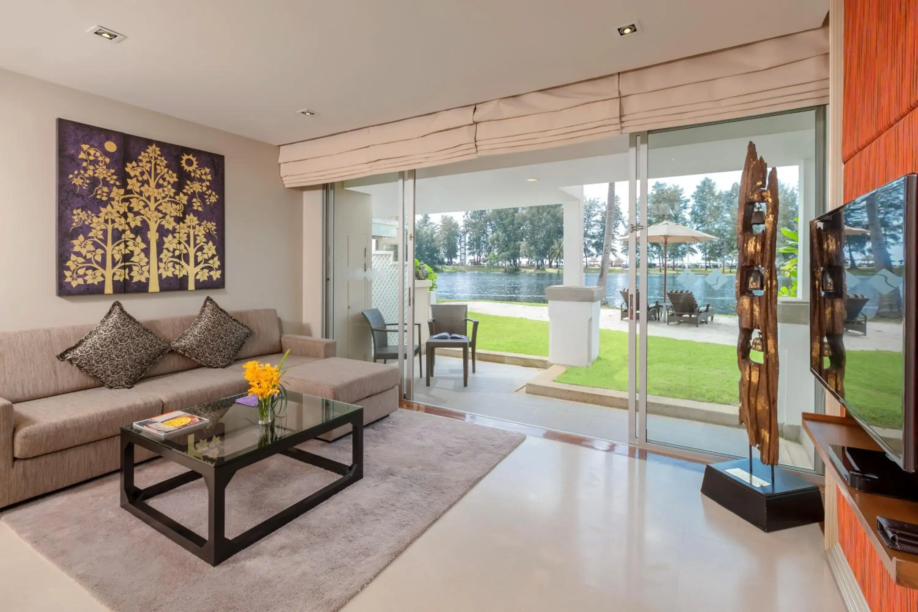 Two-Bedroom Island Duplex in Angsana Laguna Phuket Two-Bedroom Island Duplex in Angsana Laguna Phuket