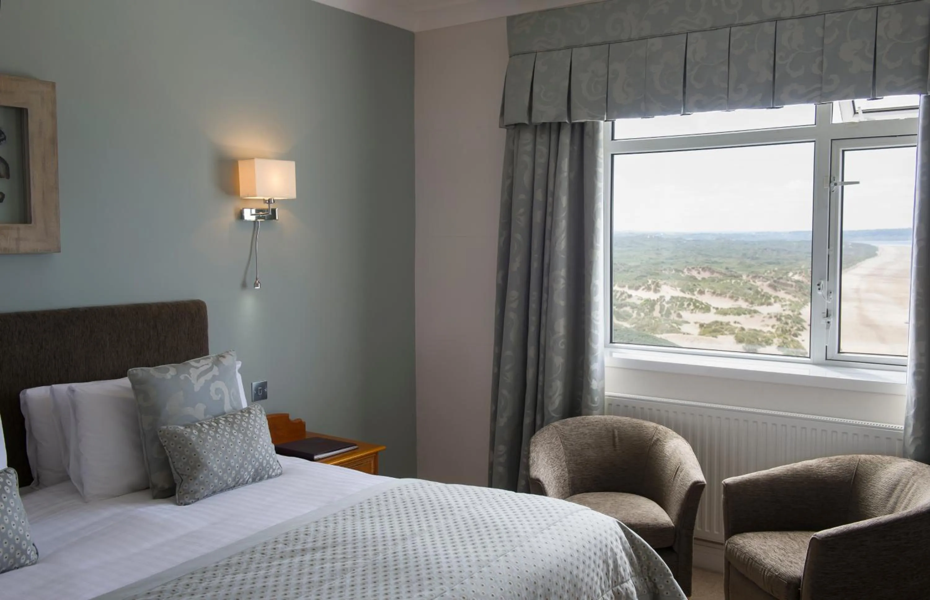 Bedroom, Bed in Saunton Sands Hotel Source Spa and Wellness